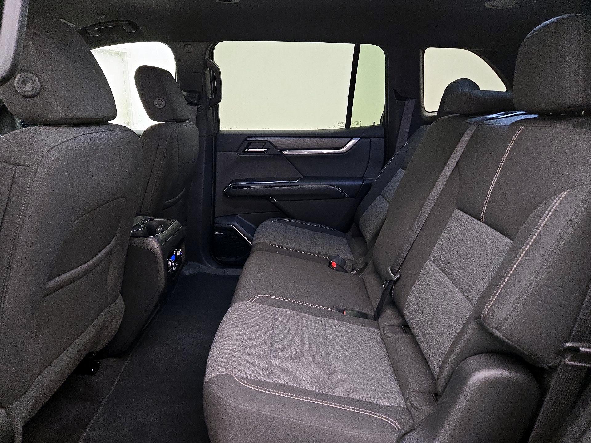 Thumbnail: 2025 GMC Acadia - 19