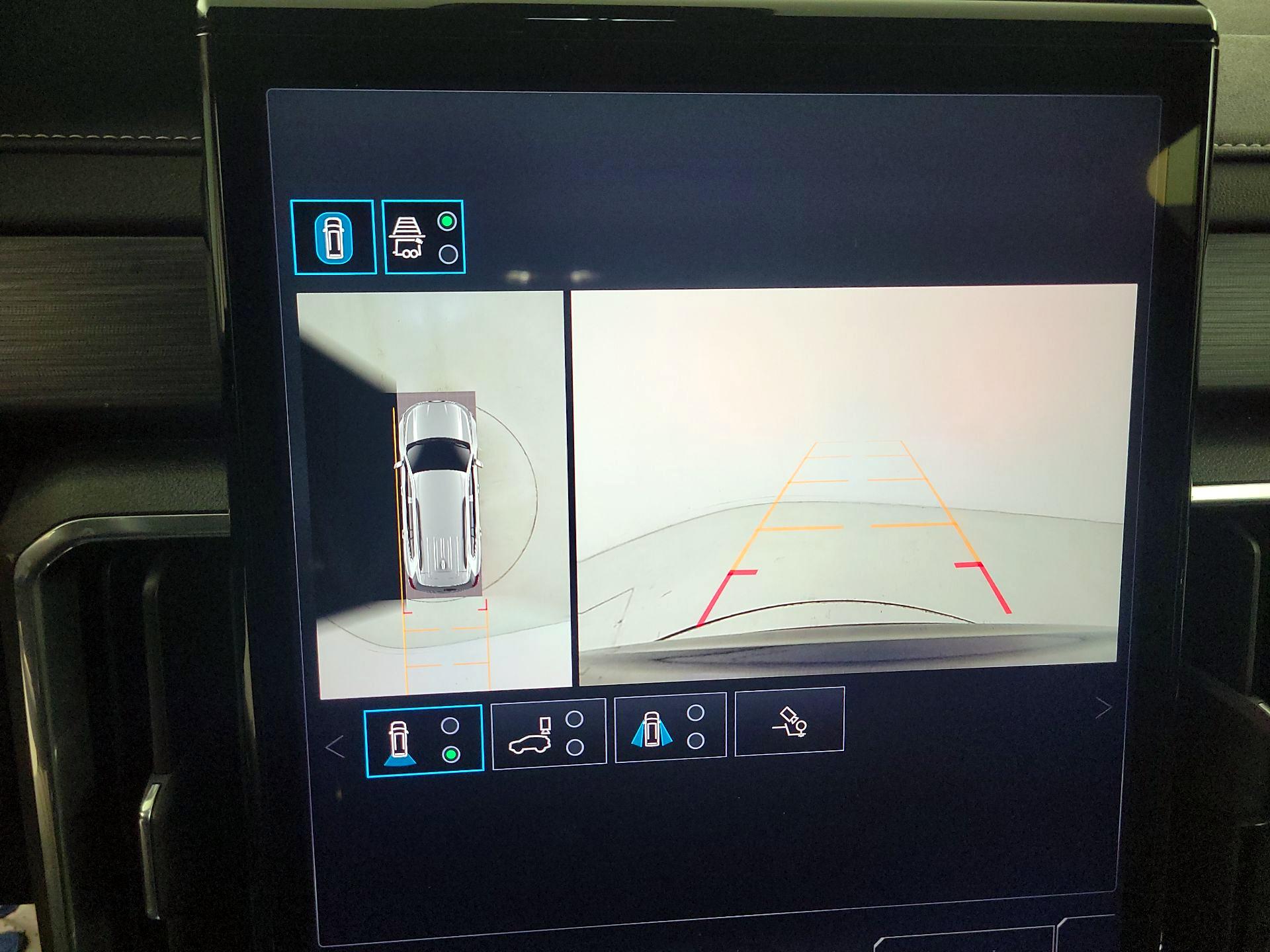 Thumbnail: 2025 GMC Acadia - 14