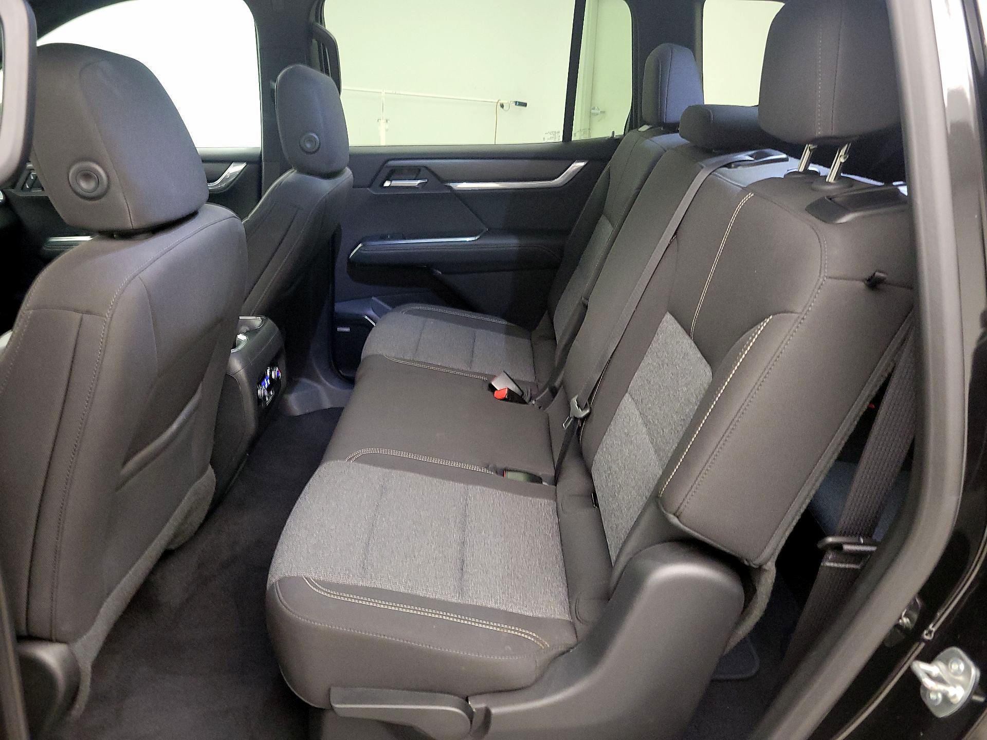 Thumbnail: 2025 GMC Acadia - 19