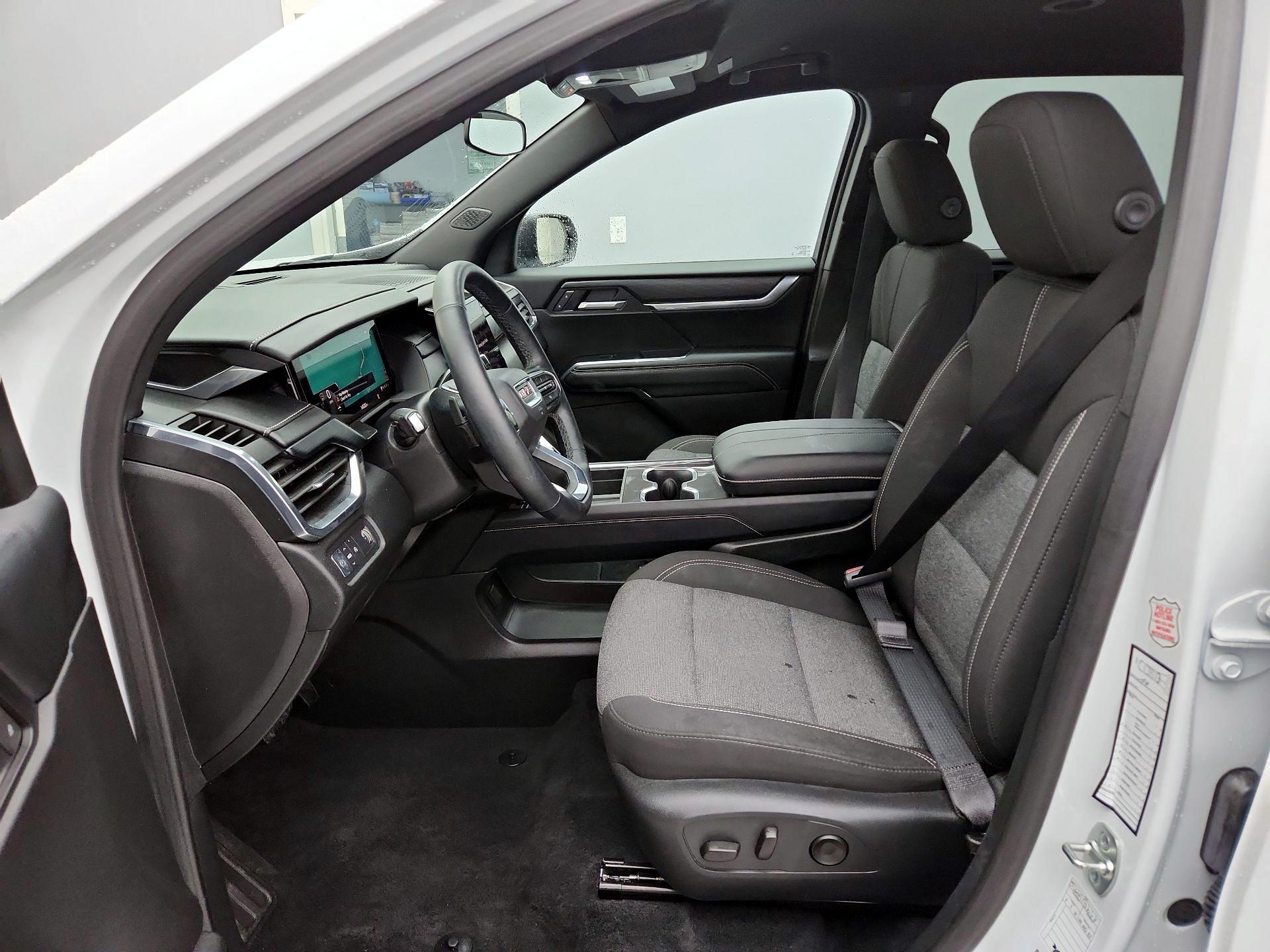 Thumbnail: 2025 GMC Acadia - 11