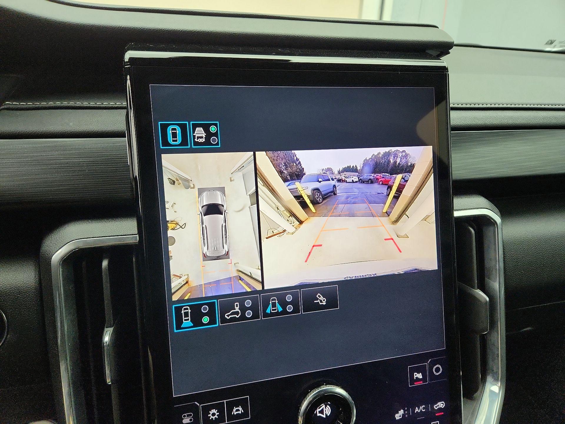 Thumbnail: 2025 GMC Acadia - 15