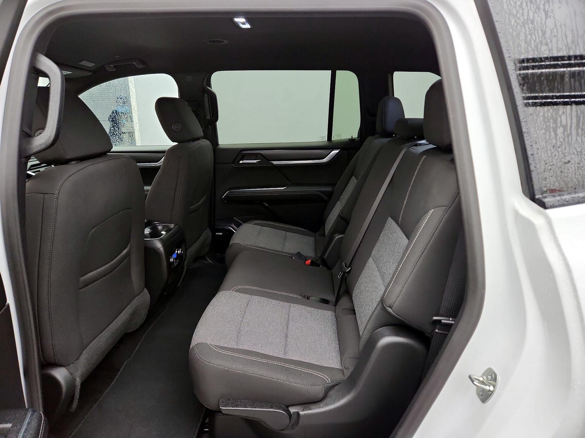 Thumbnail: 2025 GMC Acadia - 19