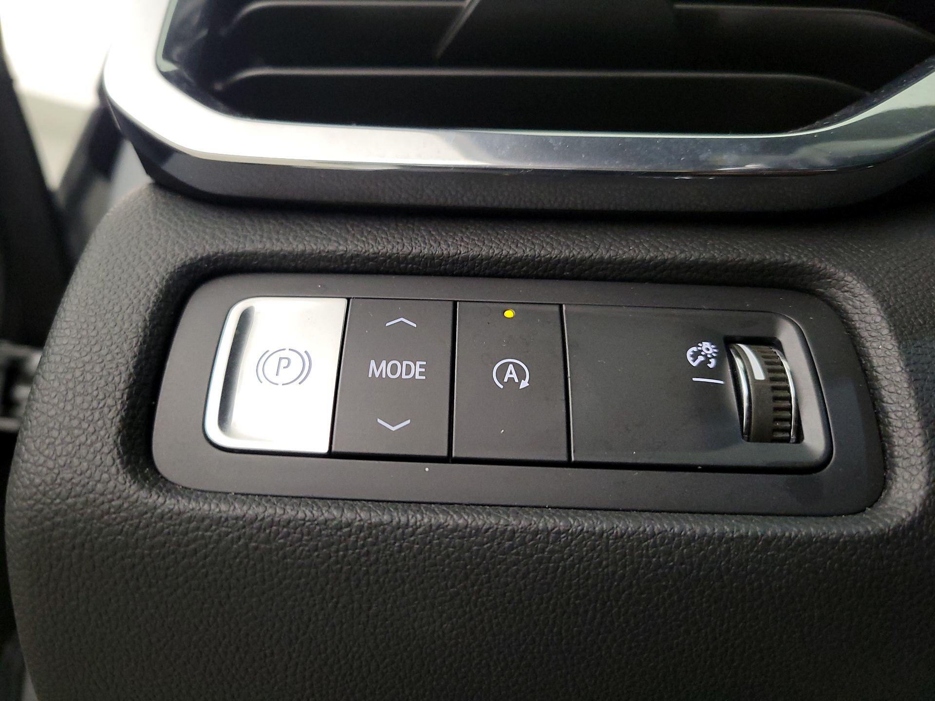 Thumbnail: 2025 GMC Acadia - 13