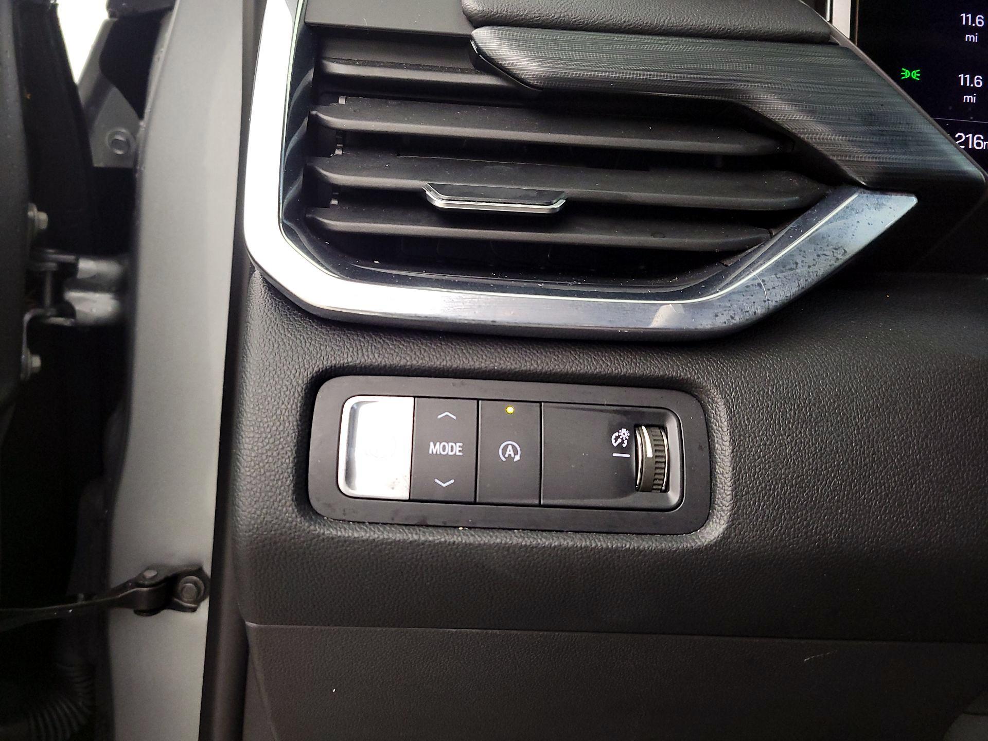 Thumbnail: 2025 GMC Acadia - 13