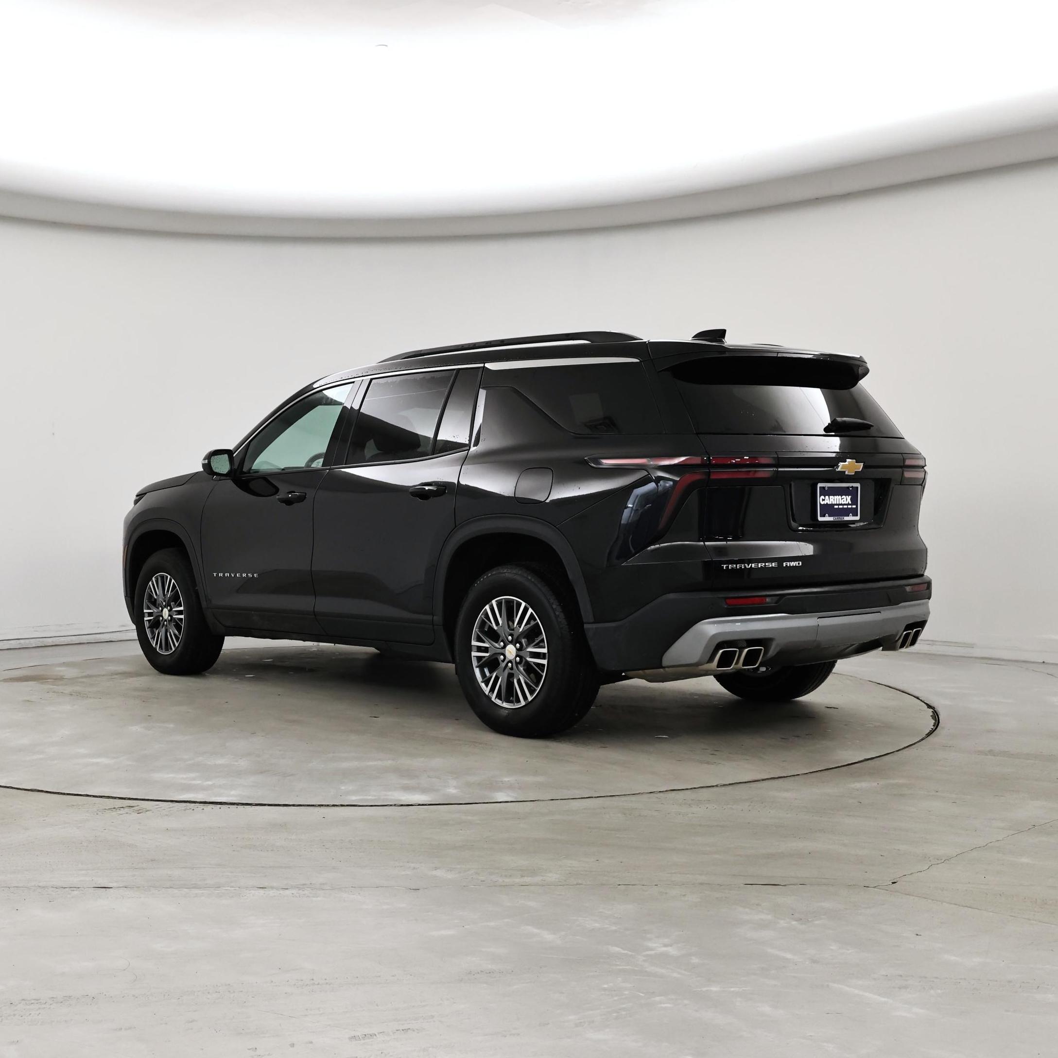 Thumbnail: 2025 Chevrolet Traverse - 2