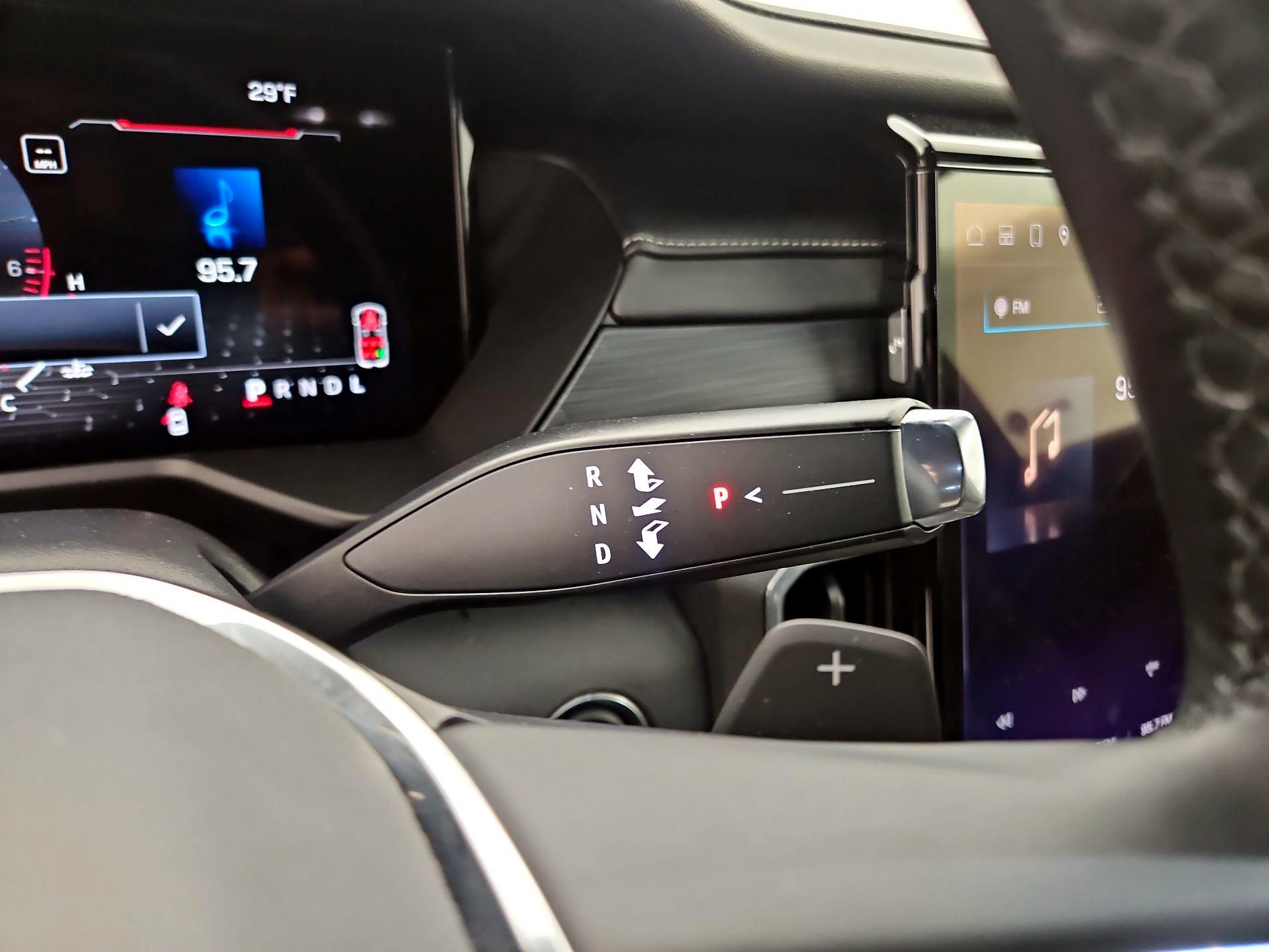 Thumbnail: 2025 GMC Acadia - 18