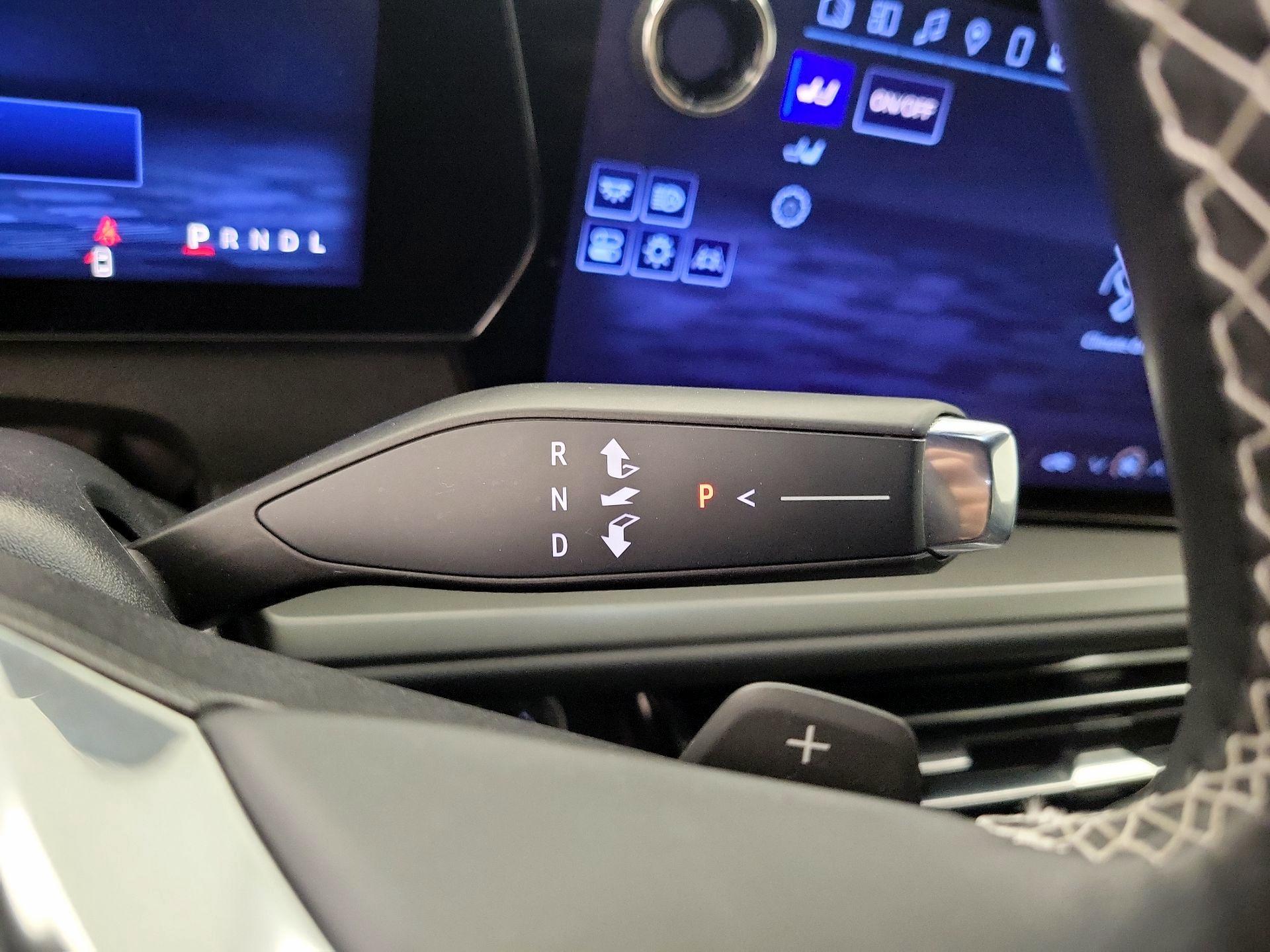 Thumbnail: 2025 Chevrolet Traverse - 17