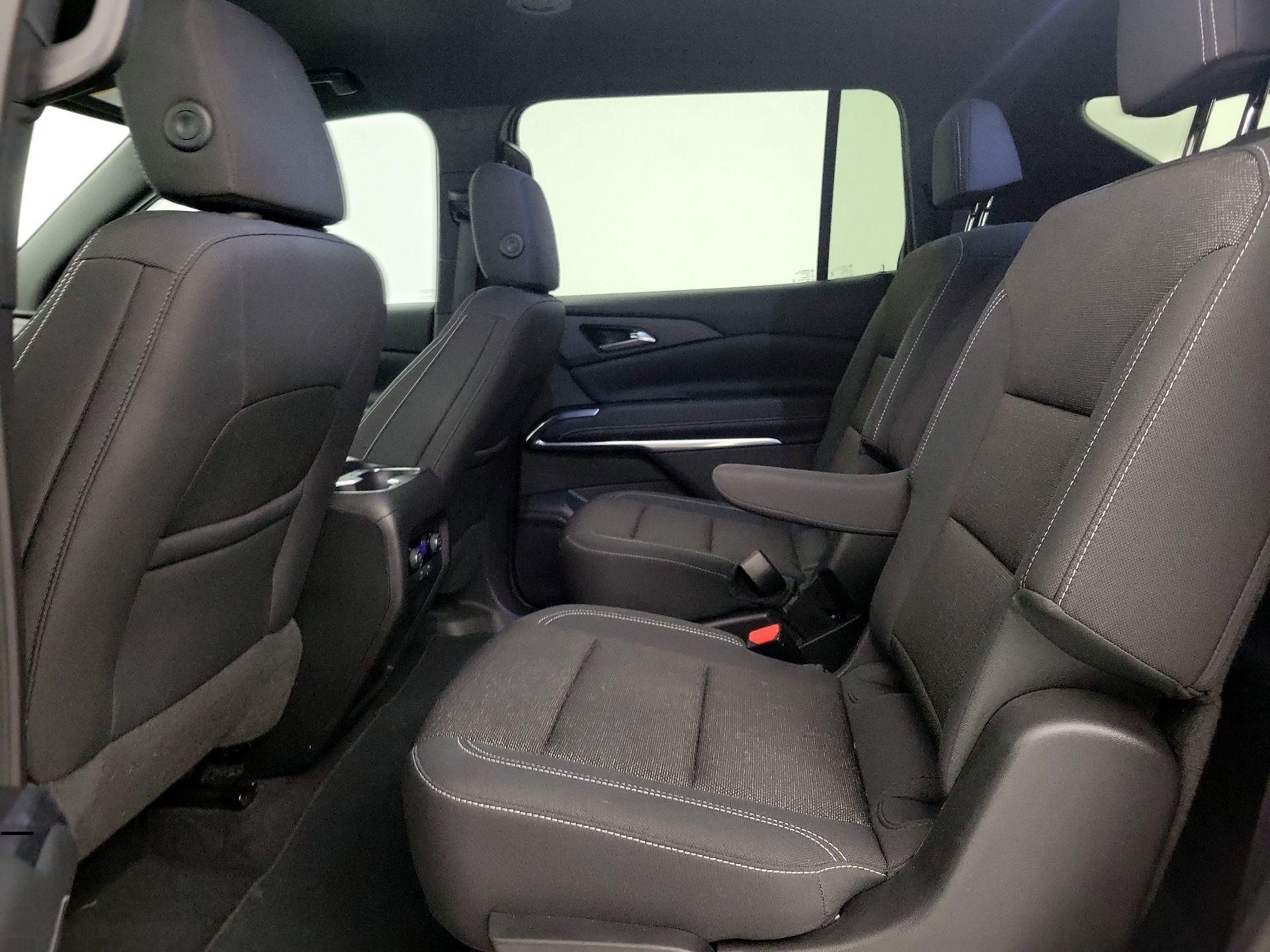 Thumbnail: 2025 Chevrolet Traverse - 19