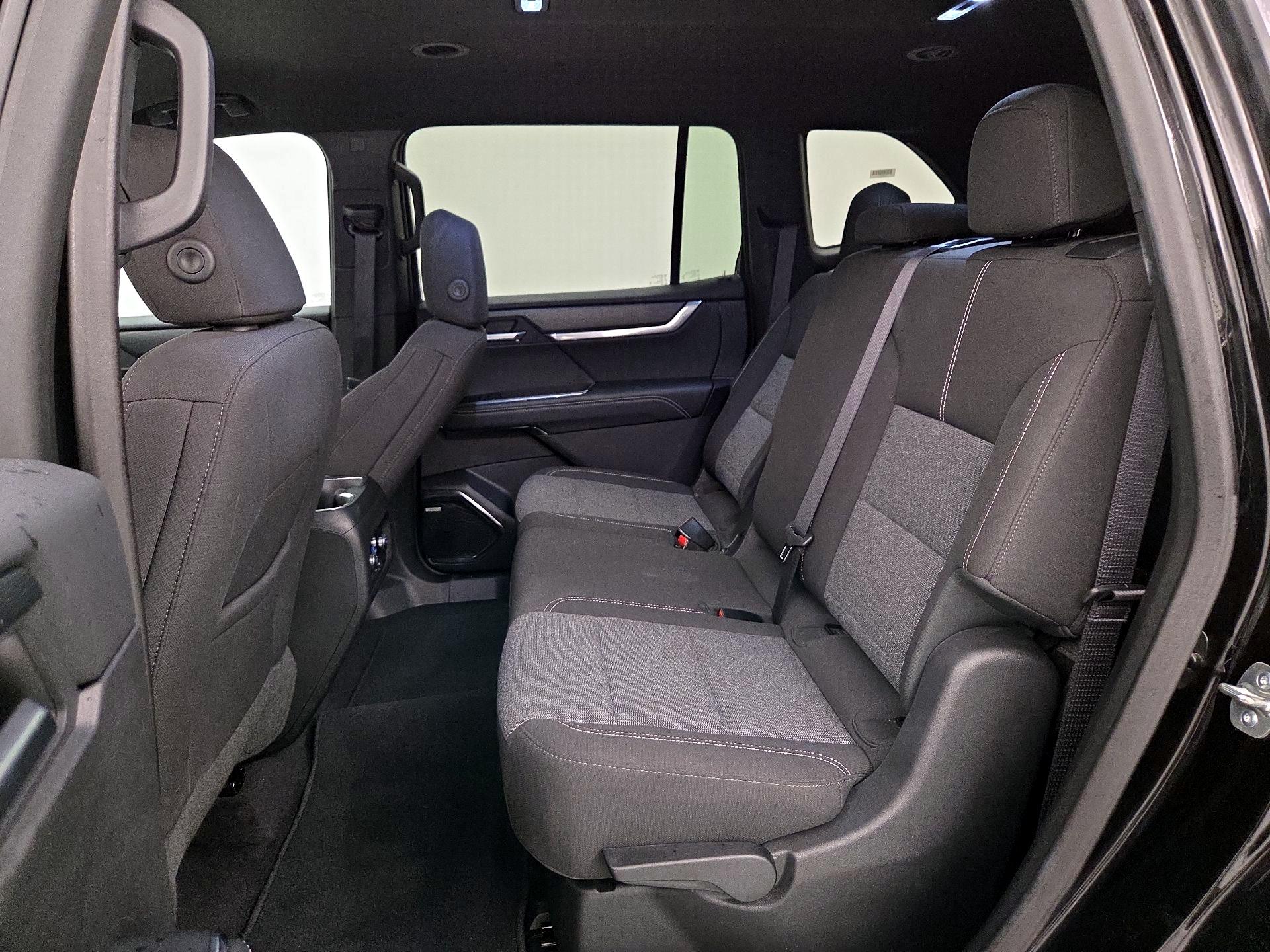 Thumbnail: 2025 GMC Acadia - 19