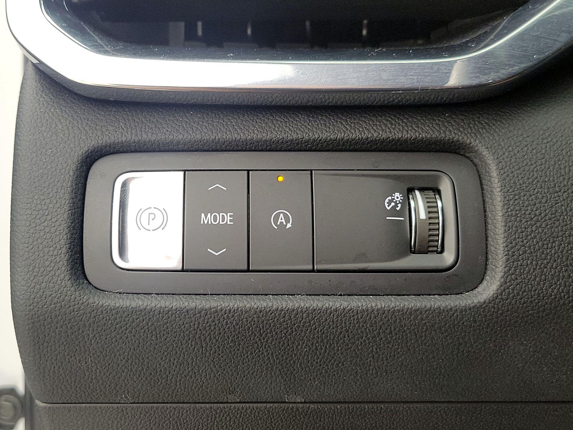 Thumbnail: 2025 GMC Acadia - 13