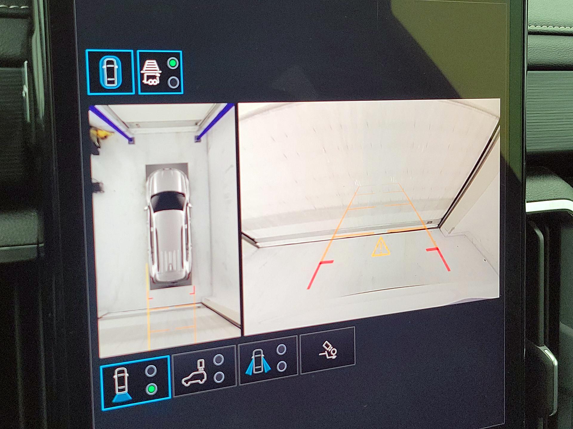 Thumbnail: 2025 GMC Acadia - 14