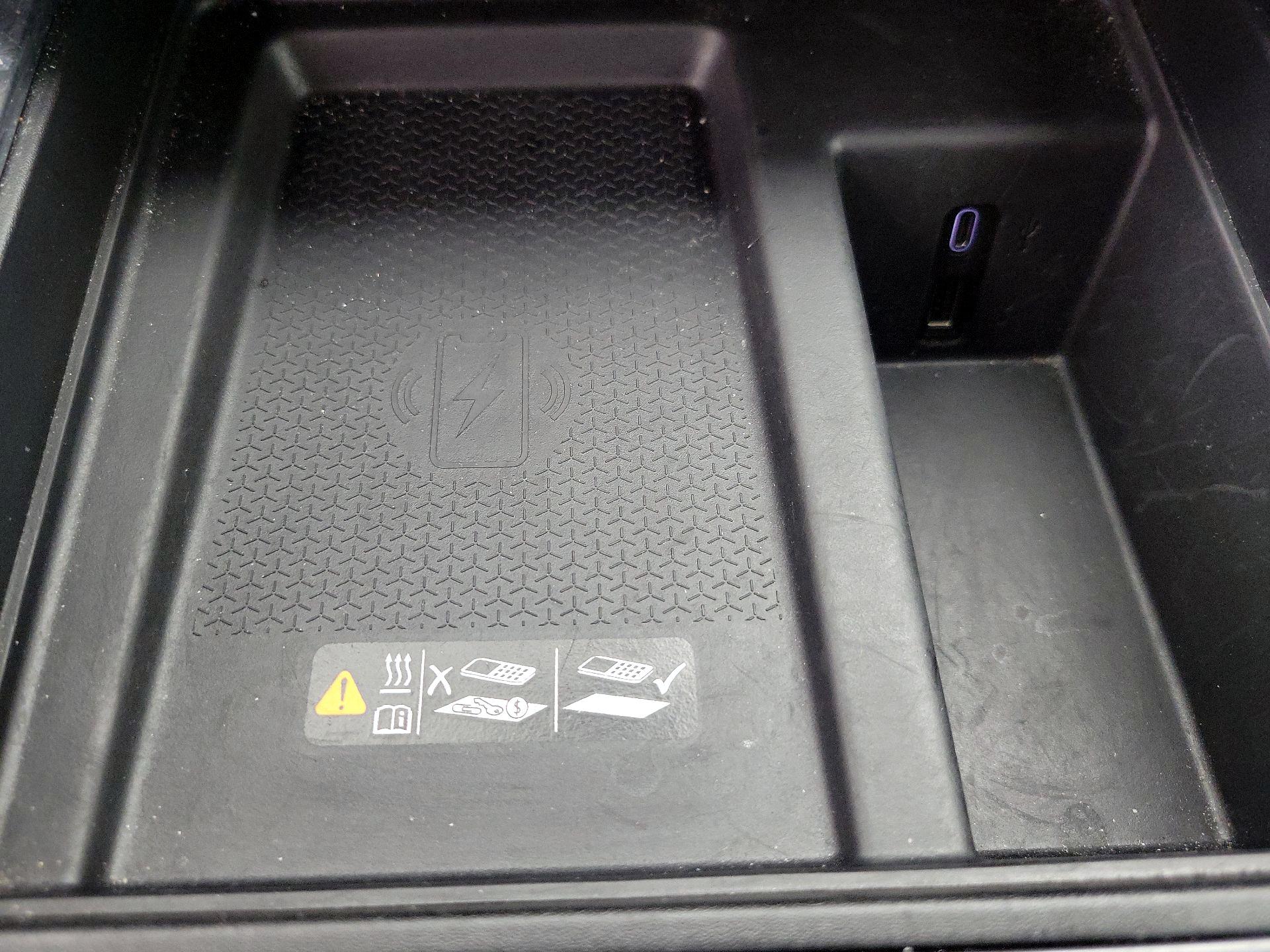 Thumbnail: 2025 GMC Acadia - 18