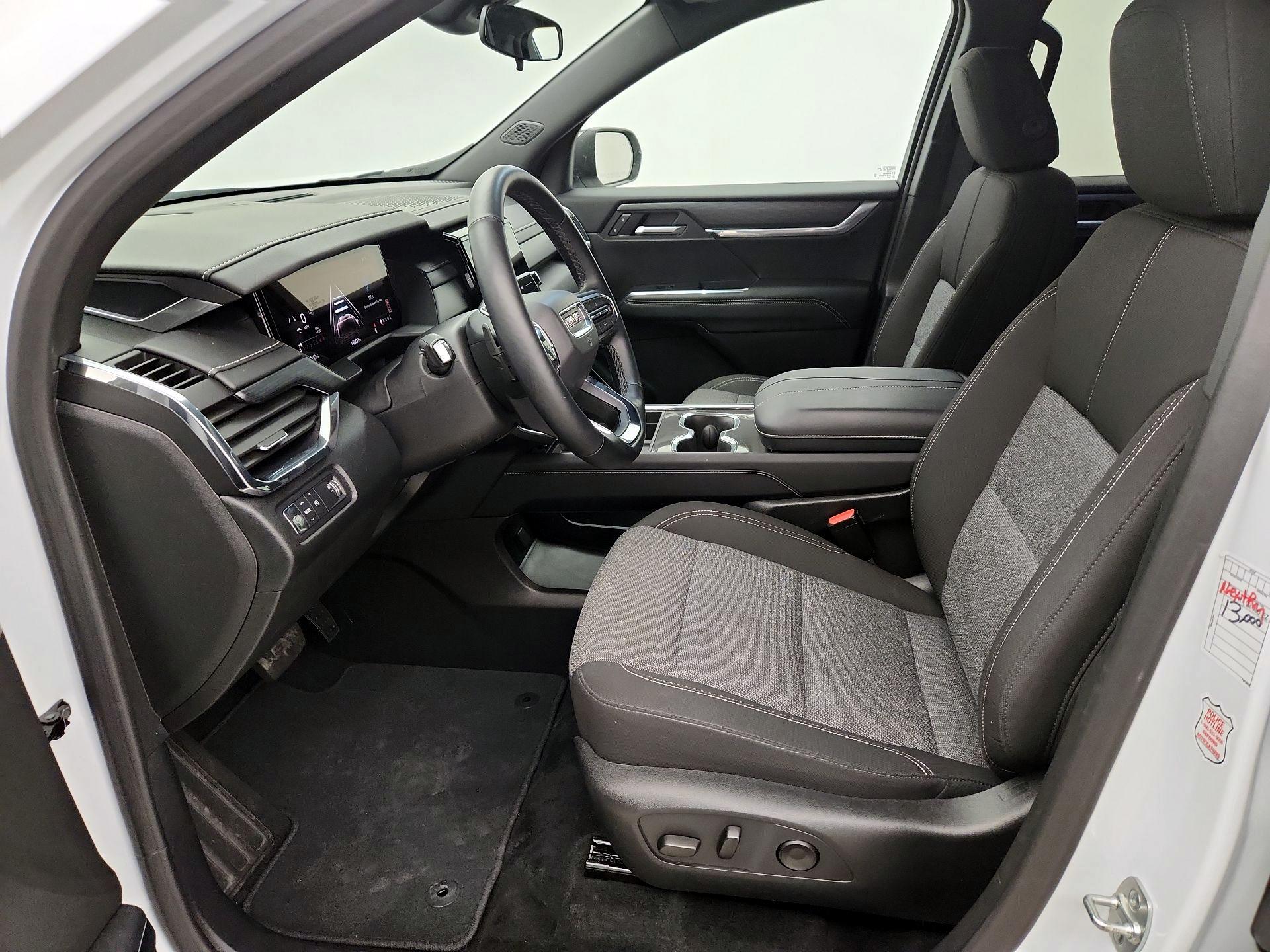 Thumbnail: 2025 GMC Acadia - 11