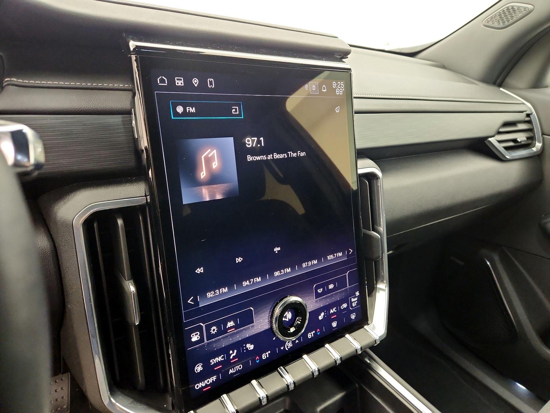 Thumbnail: 2025 GMC Acadia - 16