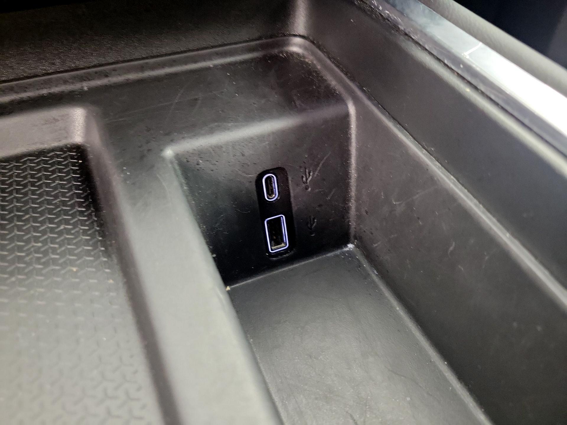 Thumbnail: 2025 GMC Acadia - 18