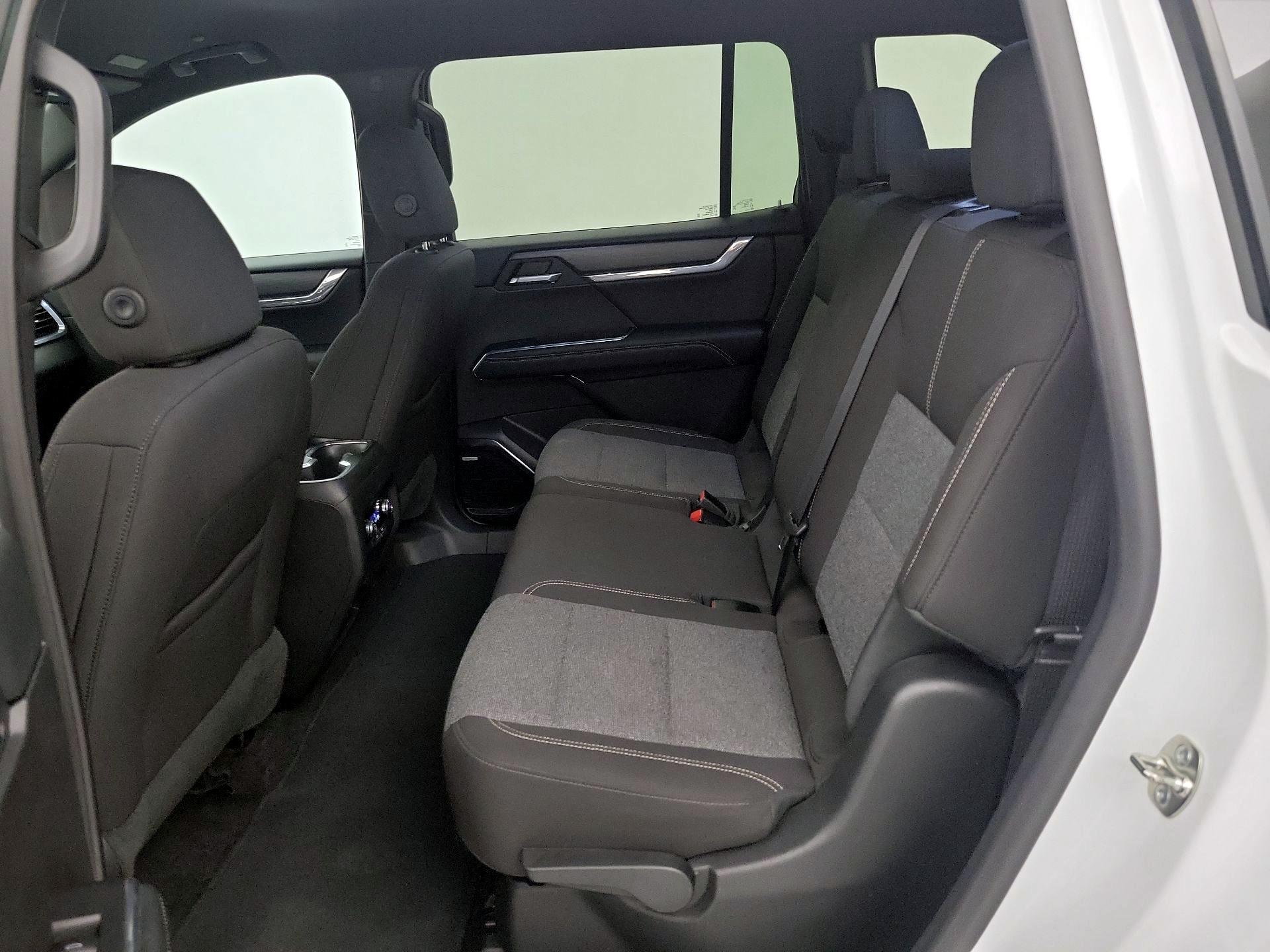 Thumbnail: 2025 GMC Acadia - 19