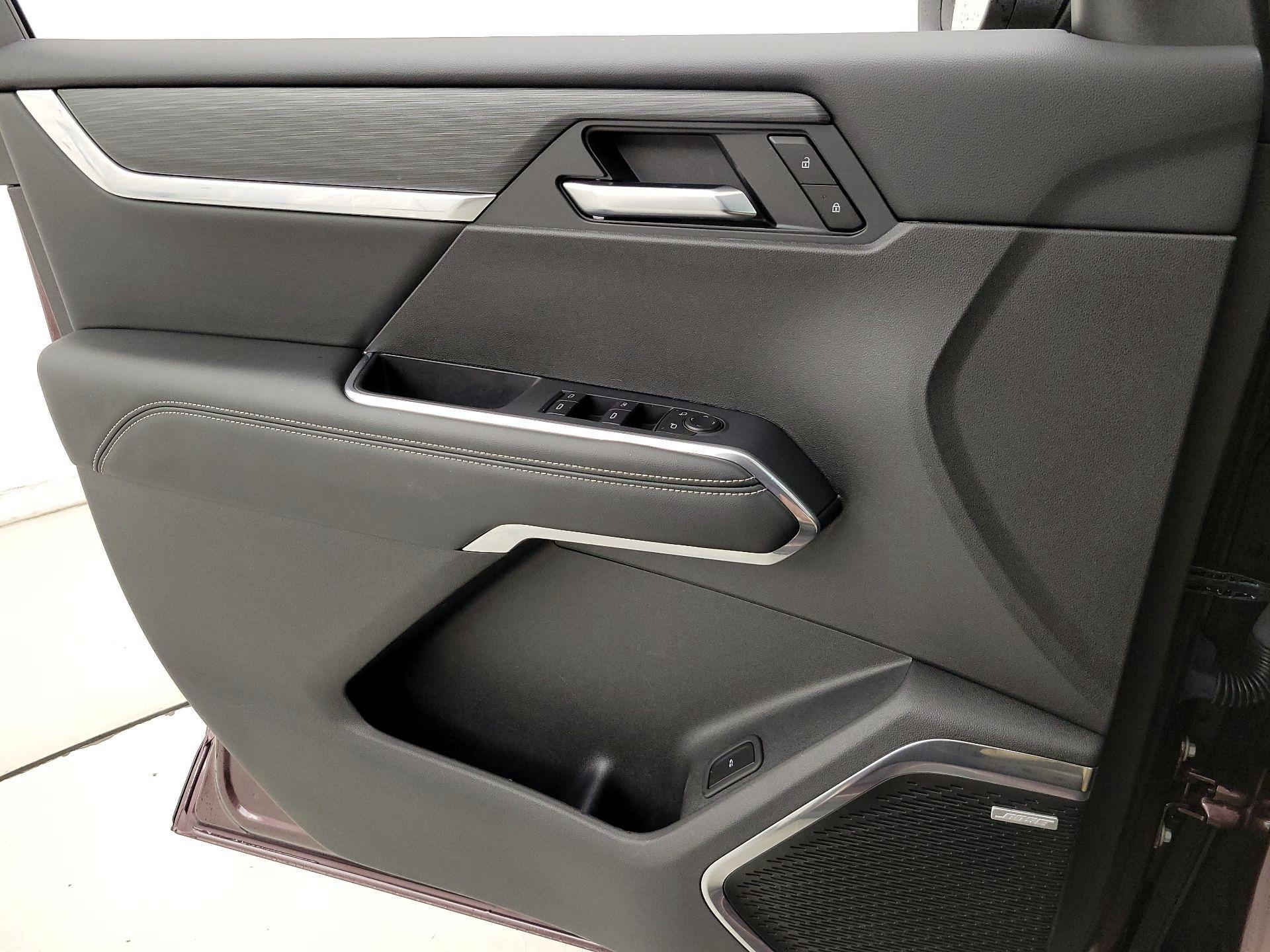 Thumbnail: 2025 GMC Acadia - 12