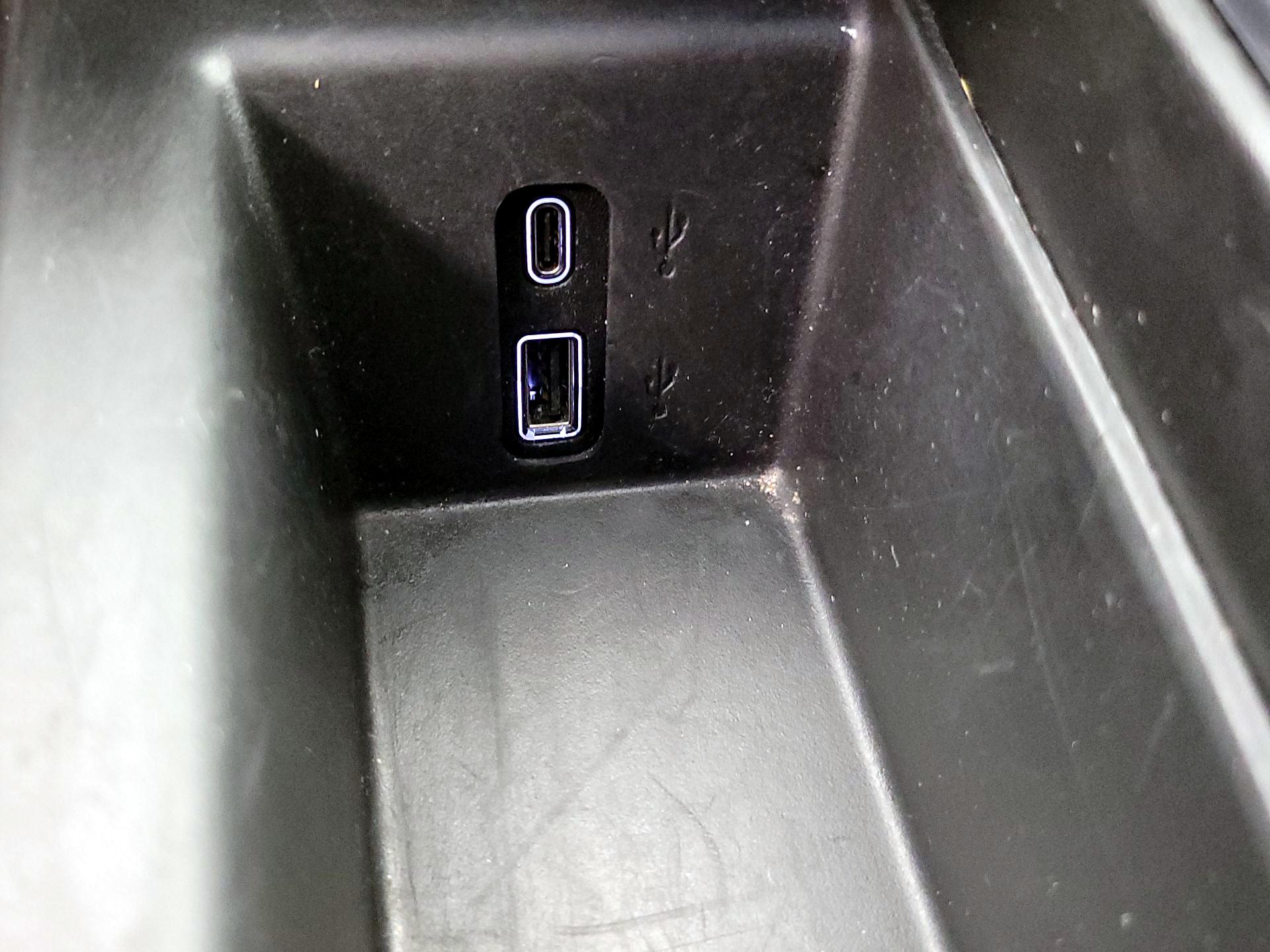 Thumbnail: 2025 GMC Acadia - 19