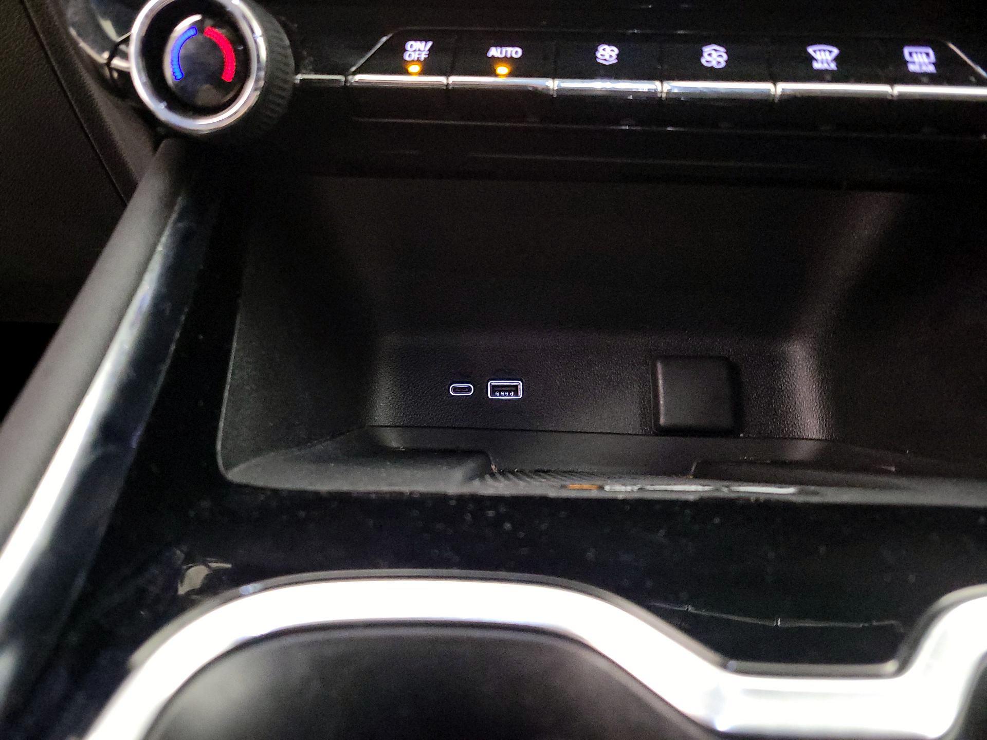 Thumbnail: 2025 Chevrolet Traverse - 19