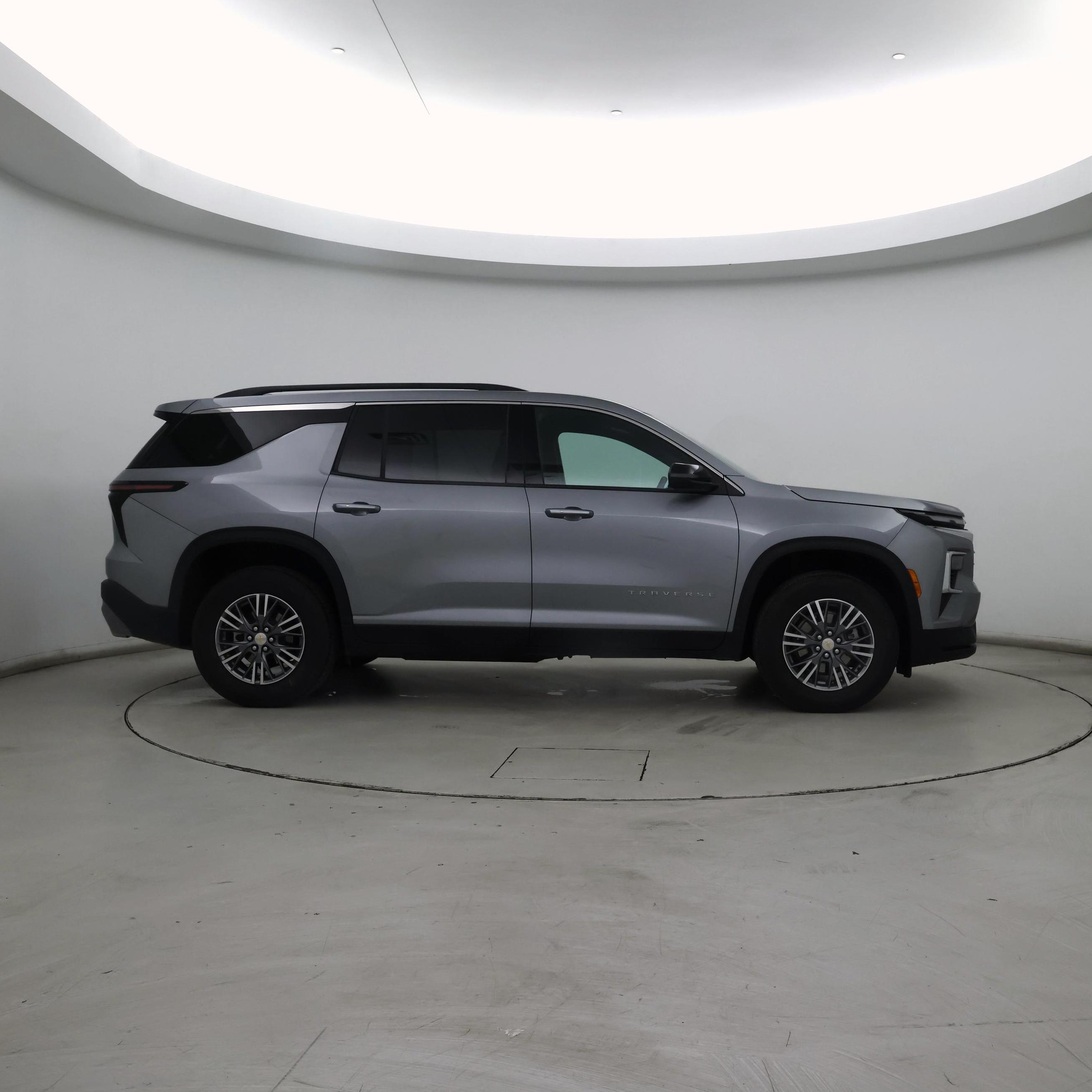 Thumbnail: 2025 Chevrolet Traverse - 7