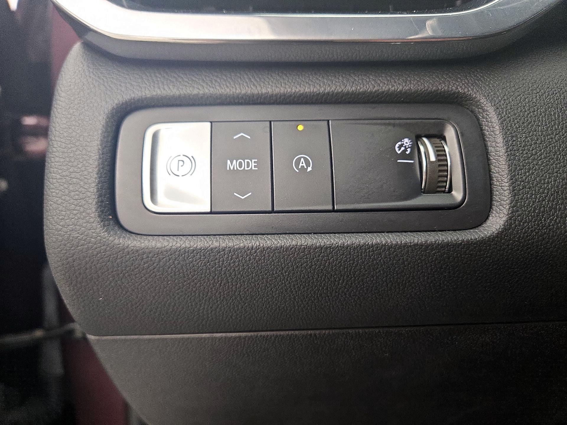 Thumbnail: 2025 GMC Acadia - 13