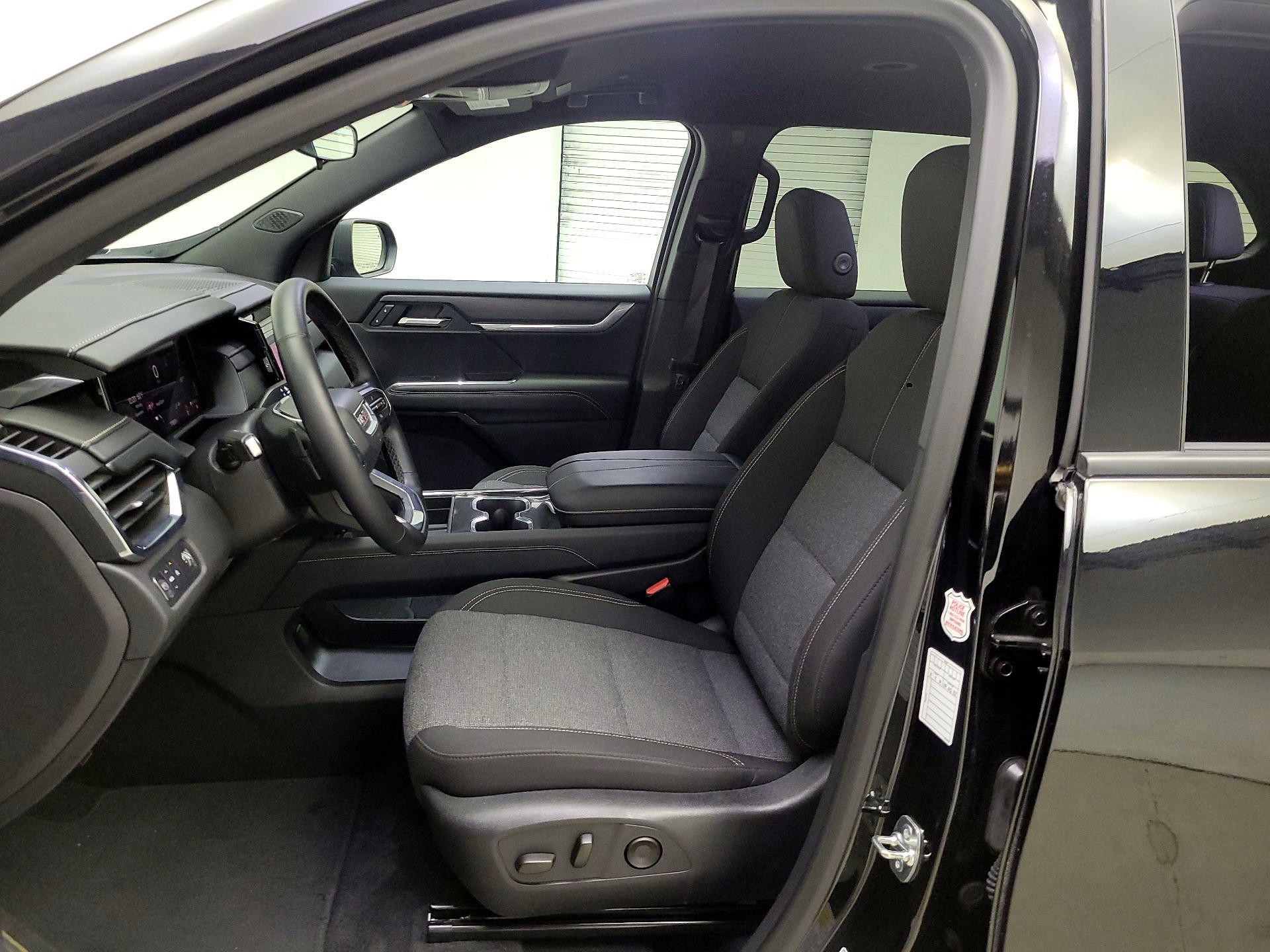 Thumbnail: 2025 GMC Acadia - 11