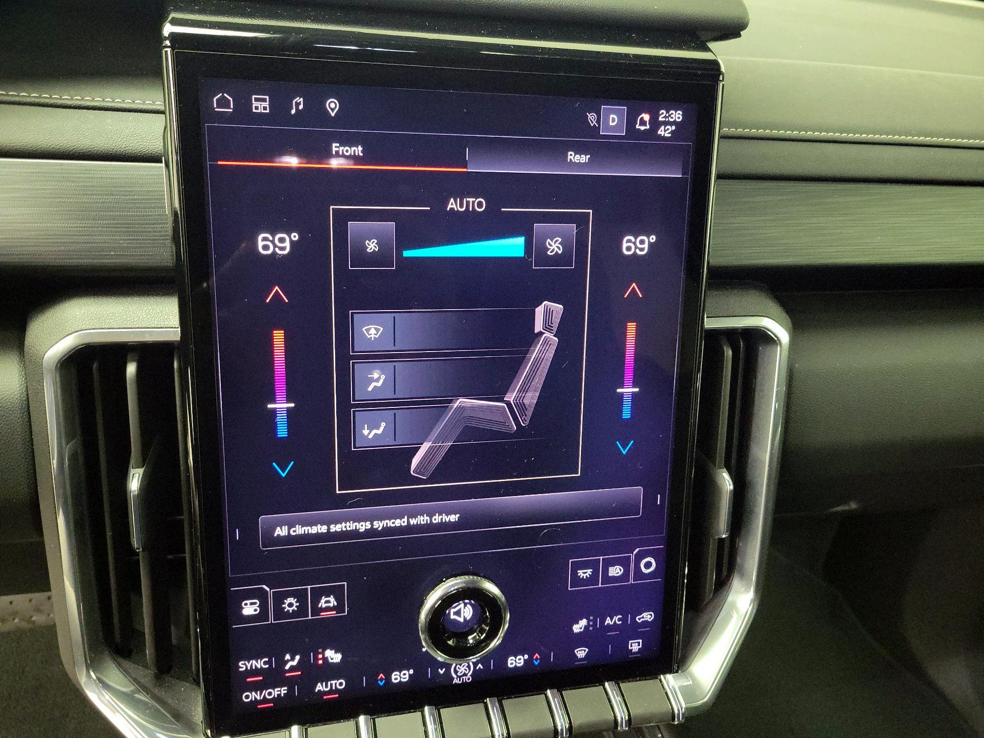 Thumbnail: 2025 GMC Acadia - 16