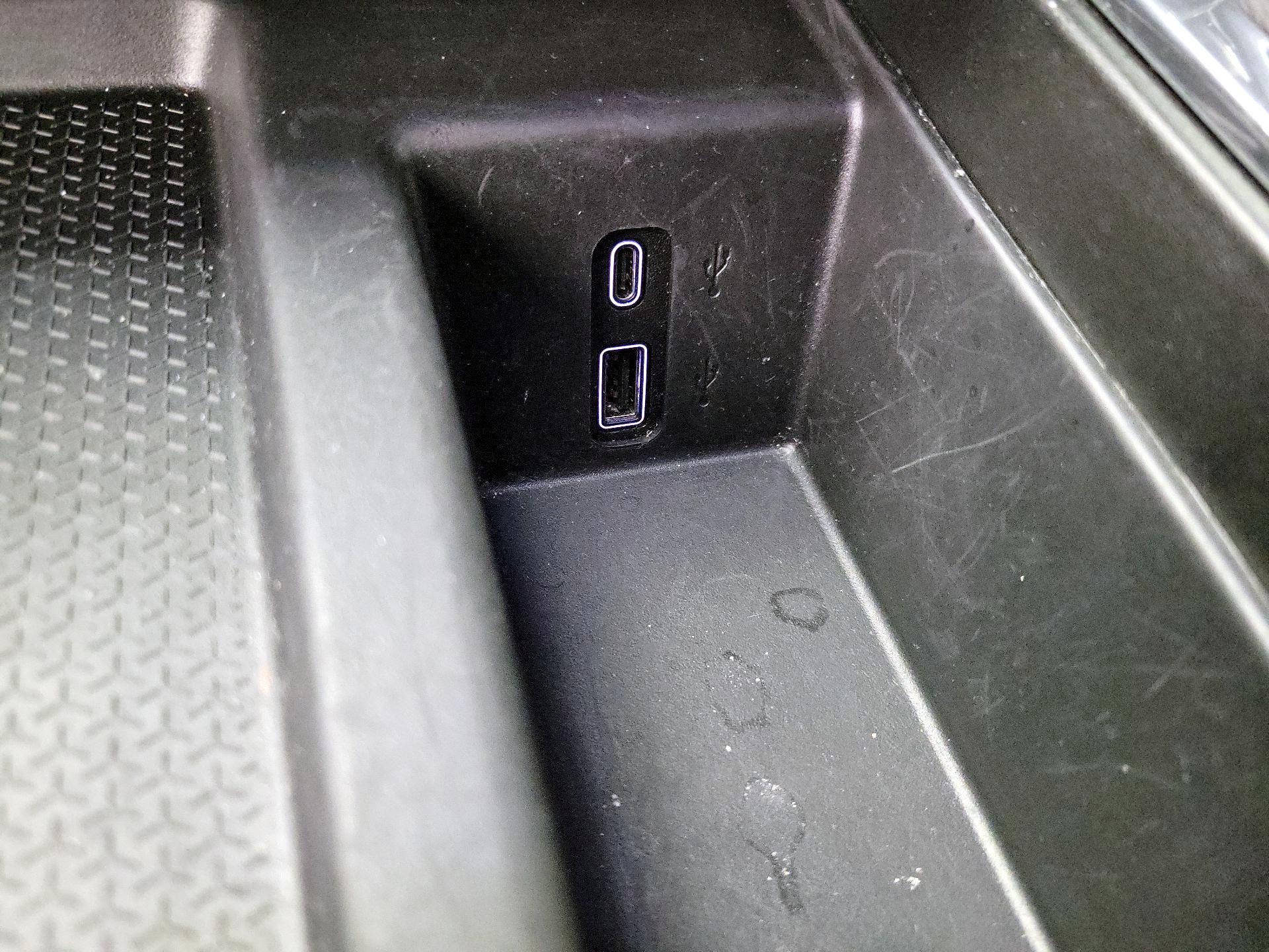 Thumbnail: 2025 GMC Acadia - 18