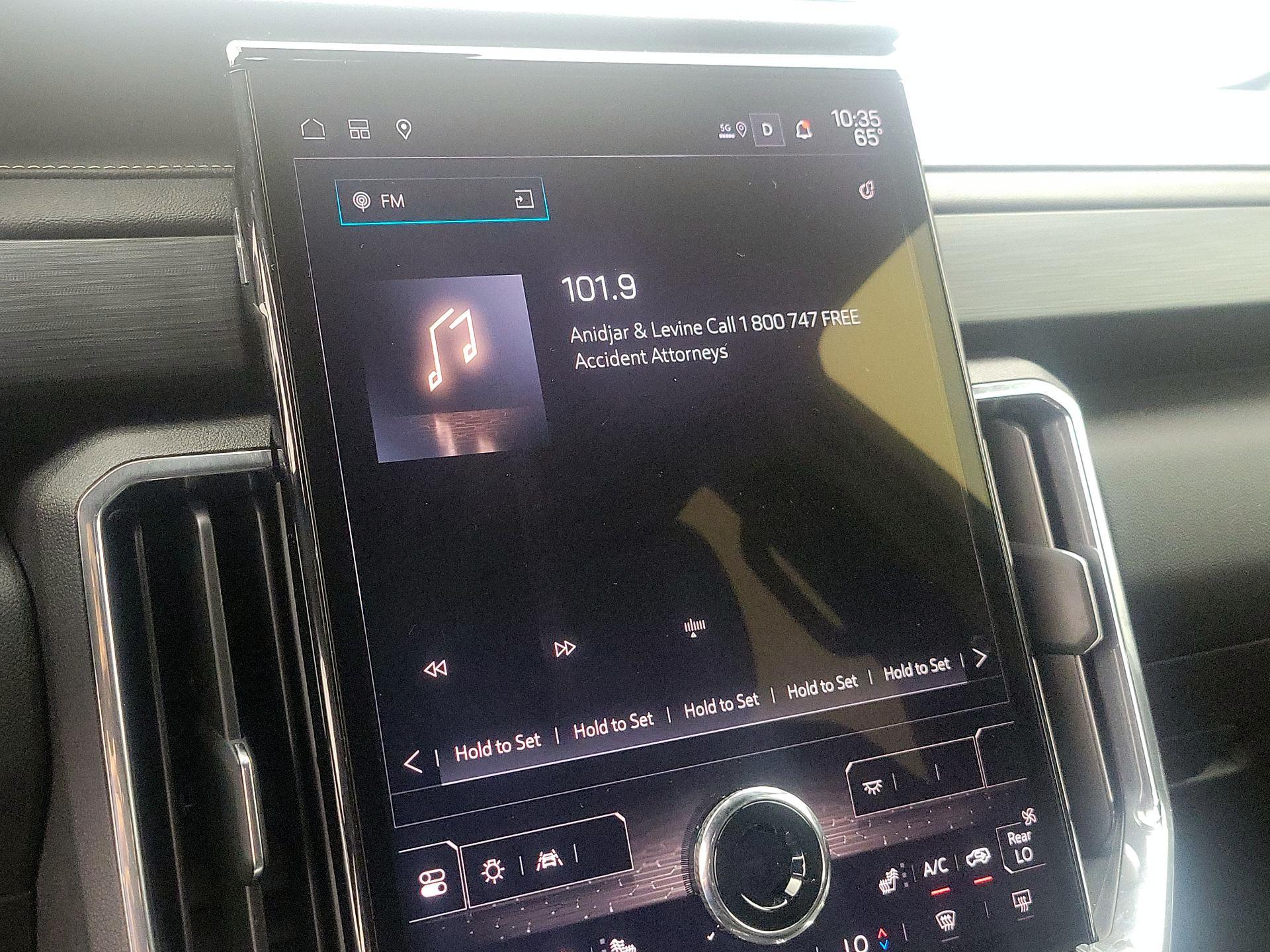 Thumbnail: 2025 GMC Acadia - 16