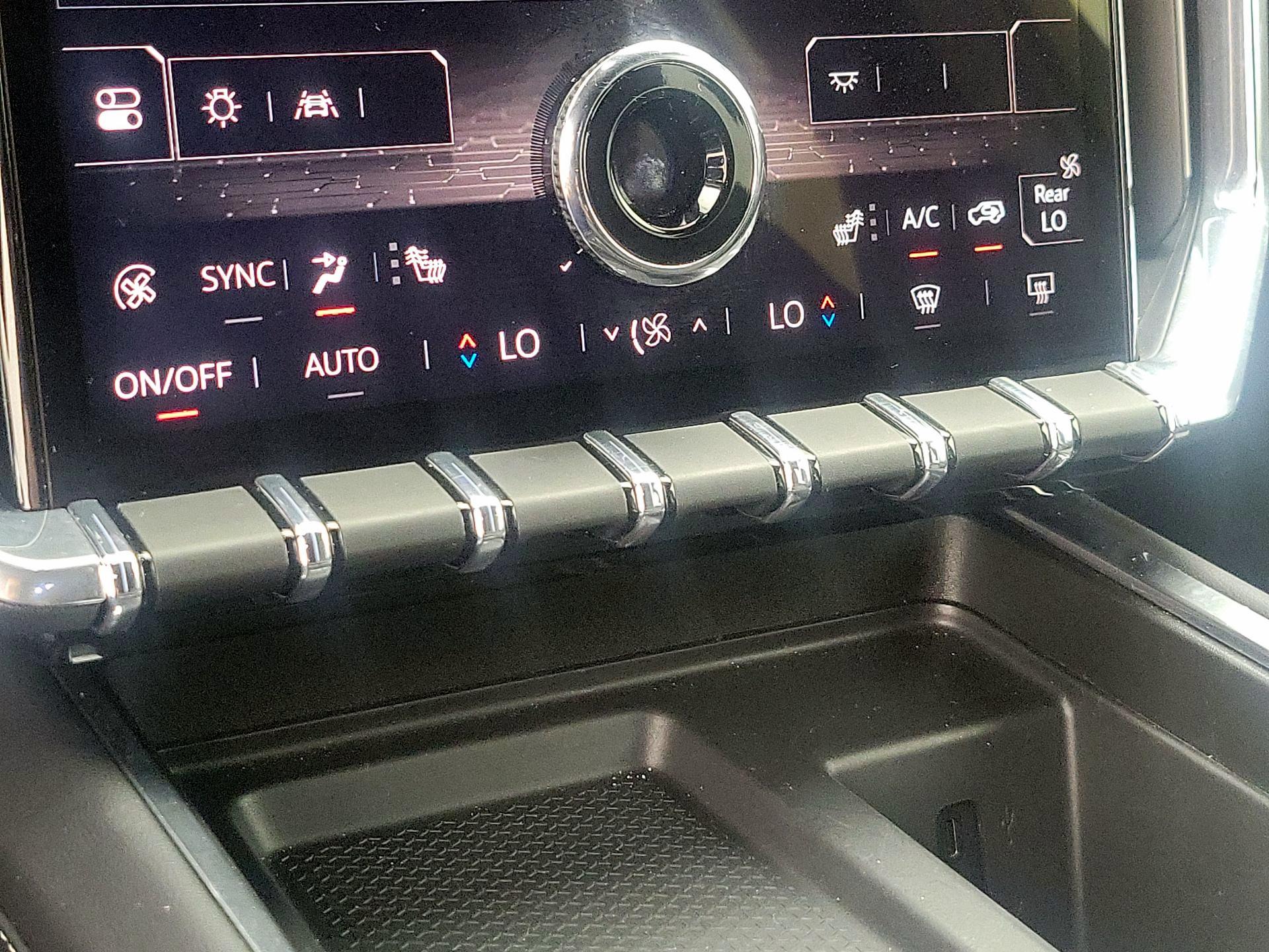 Thumbnail: 2025 GMC Acadia - 17