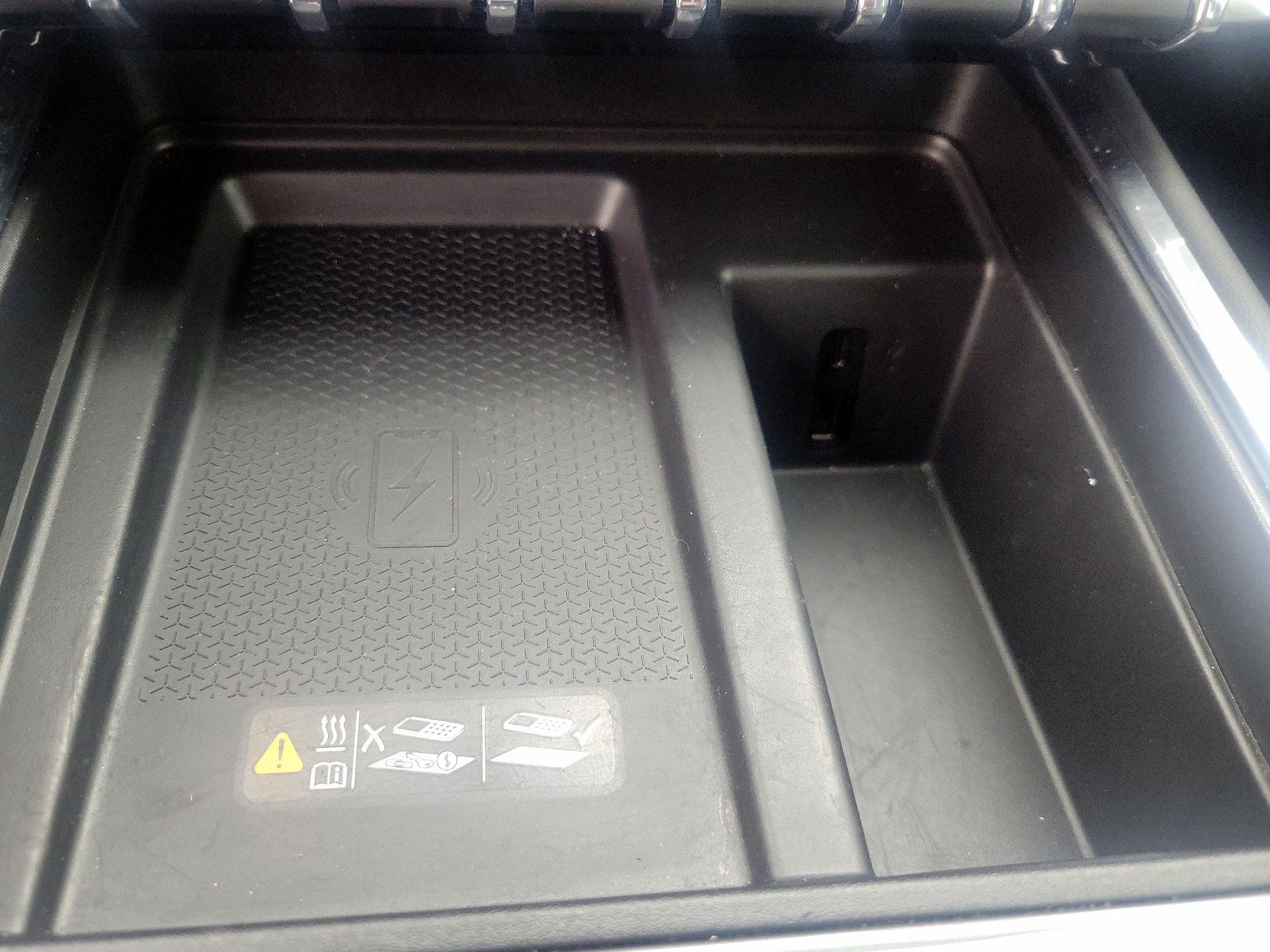 Thumbnail: 2025 GMC Acadia - 19