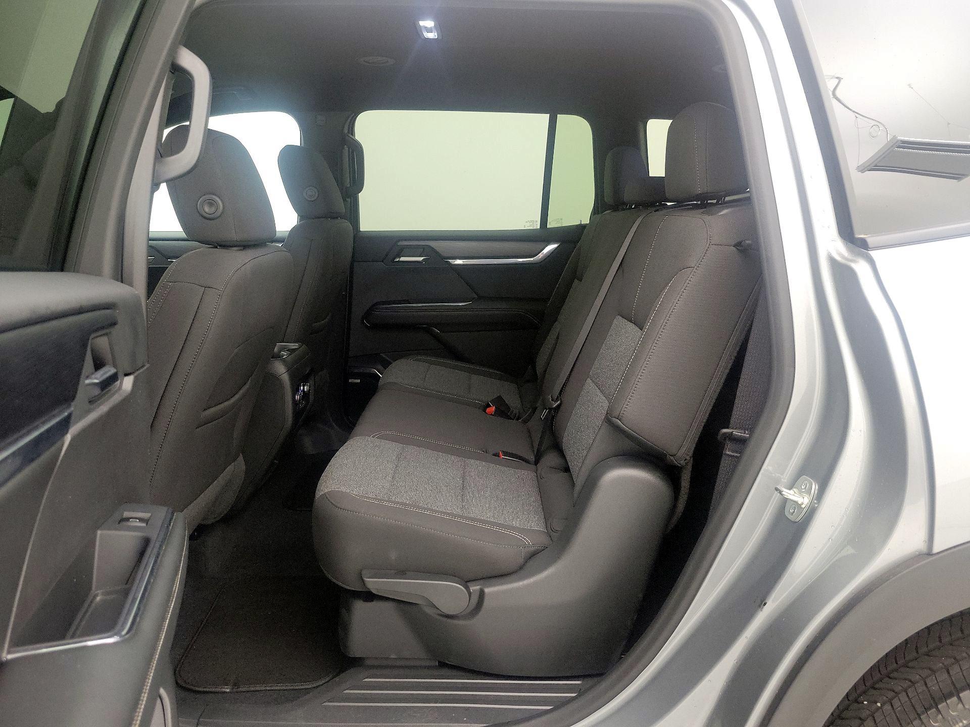 Thumbnail: 2025 GMC Acadia - 20