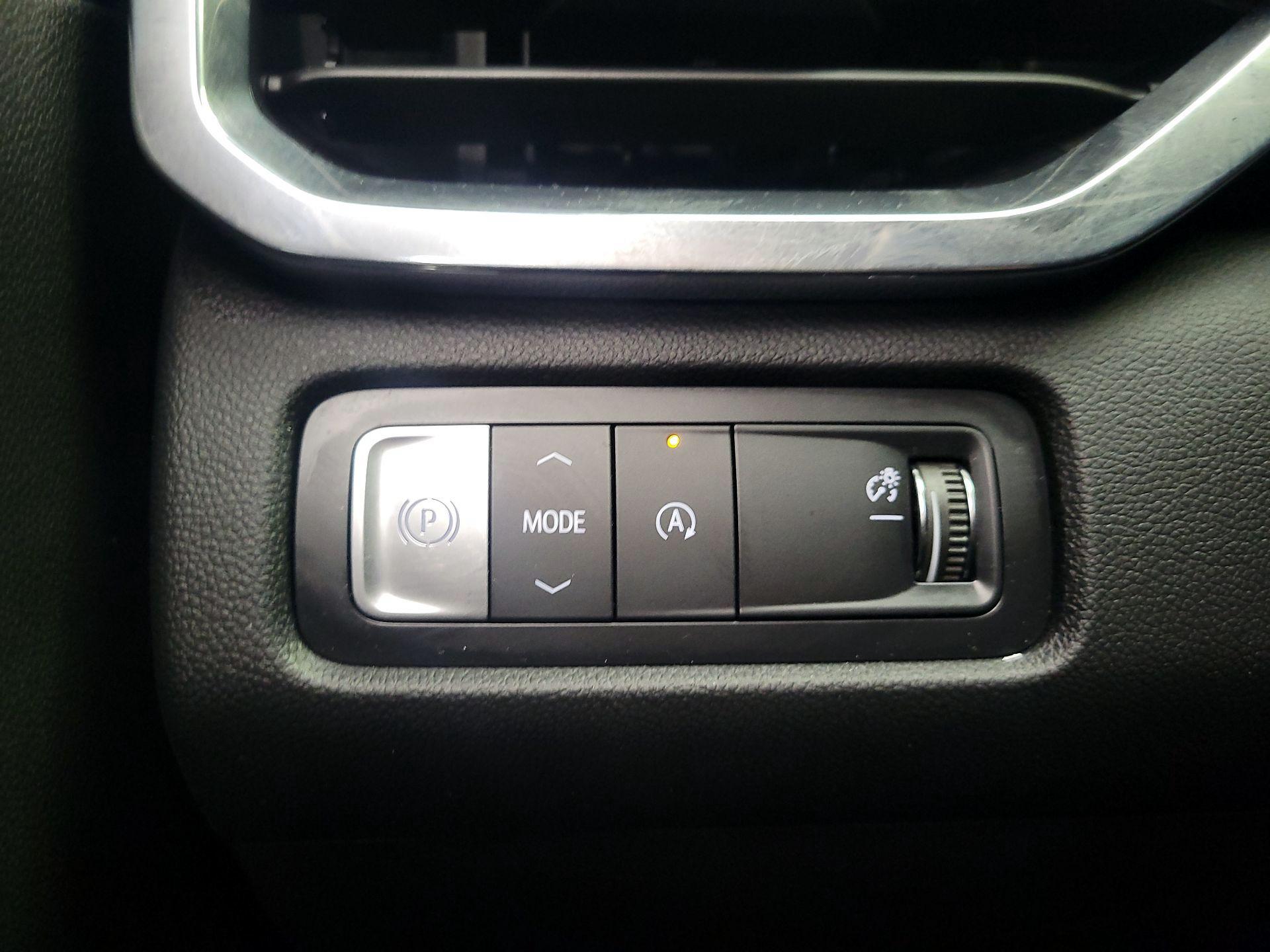 Thumbnail: 2025 GMC Acadia - 13