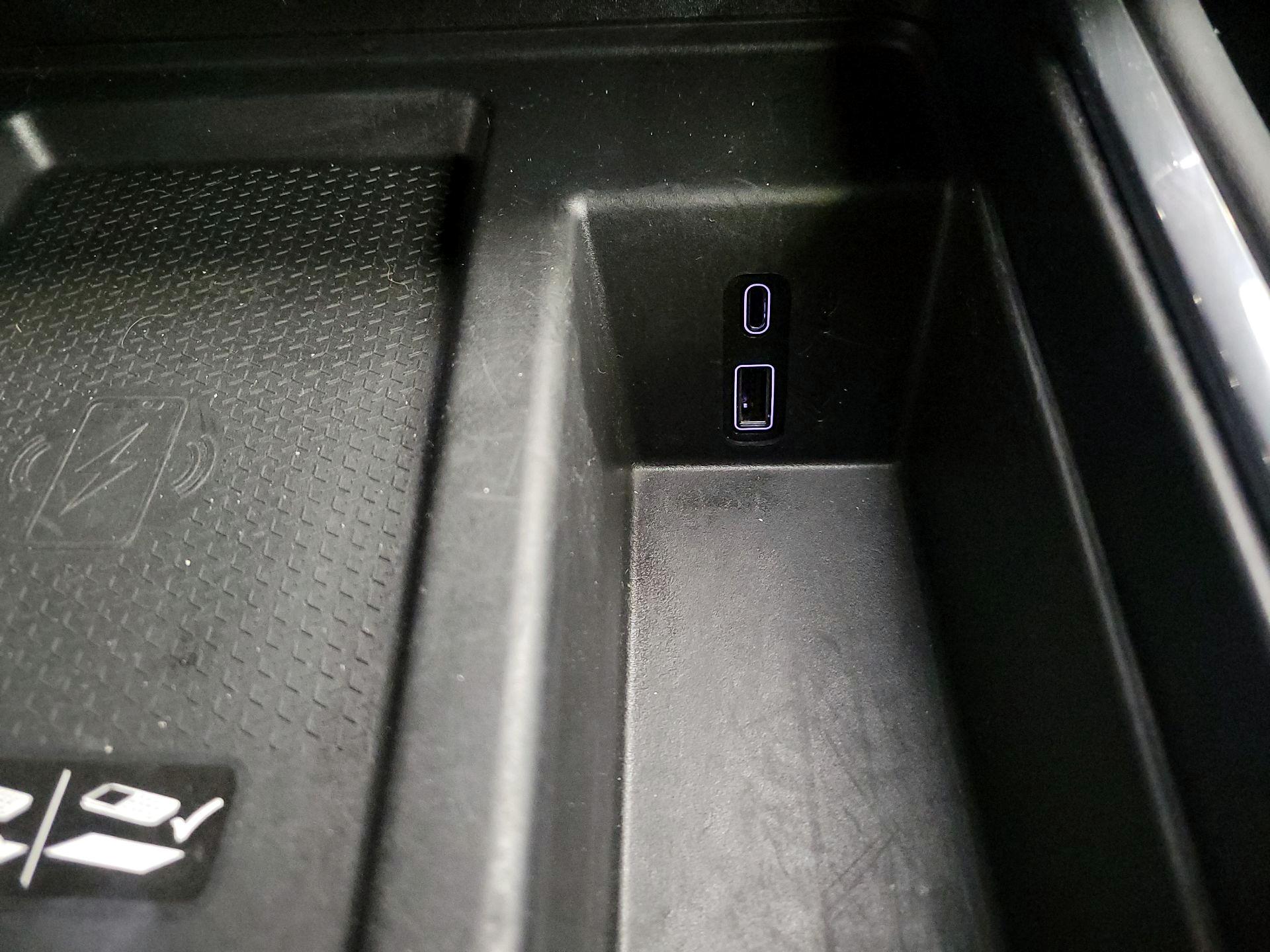 Thumbnail: 2025 GMC Acadia - 18