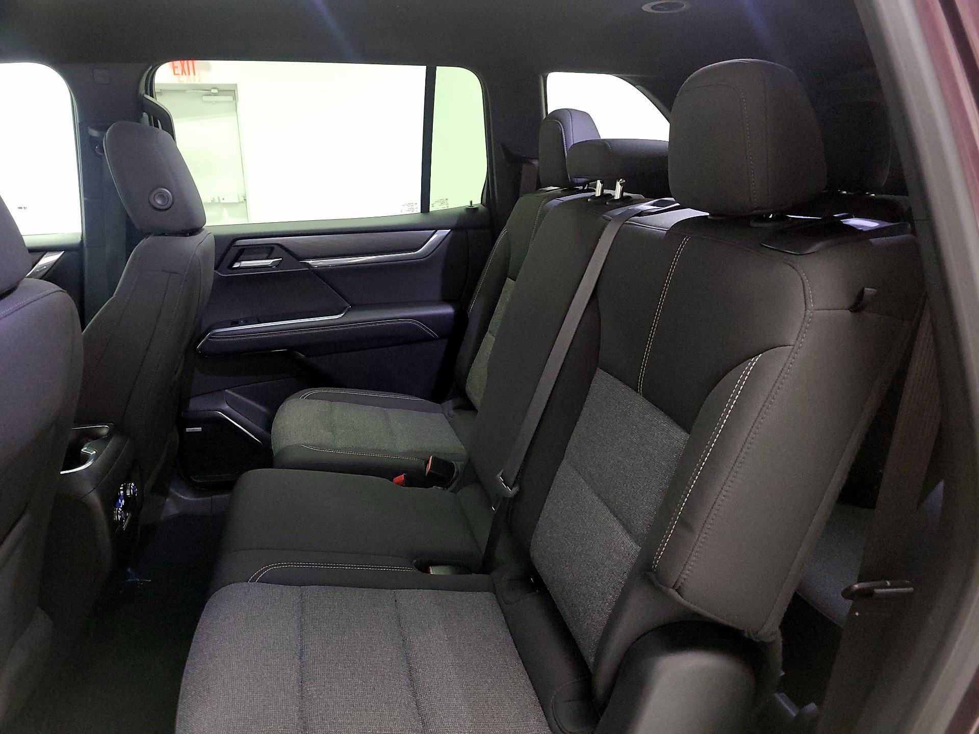 Thumbnail: 2025 GMC Acadia - 19