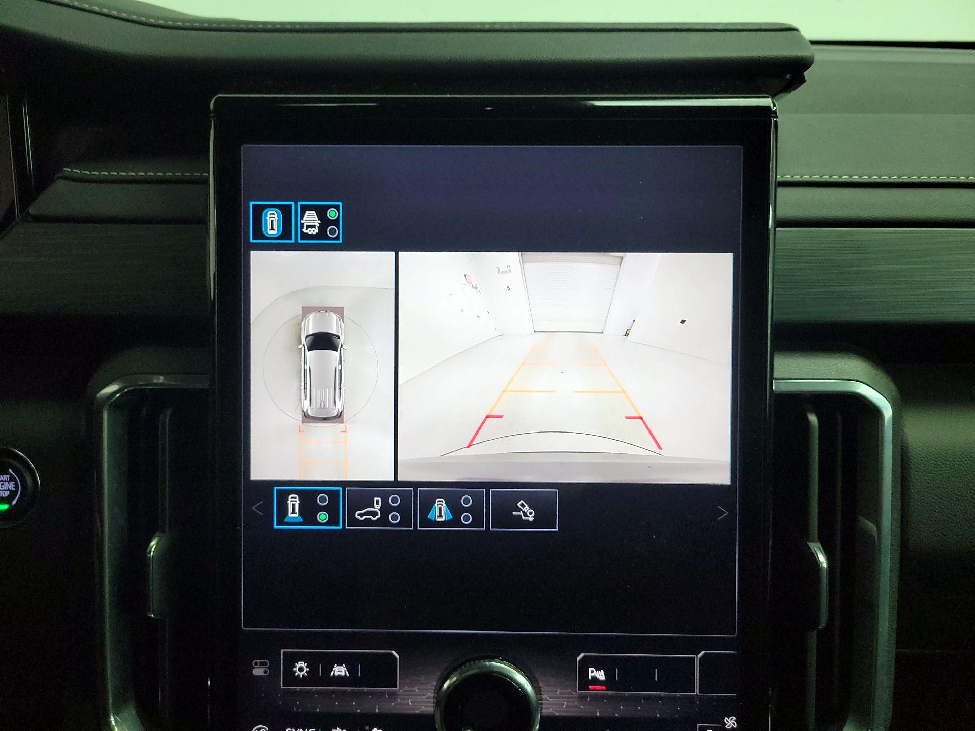 Thumbnail: 2025 GMC Acadia - 15