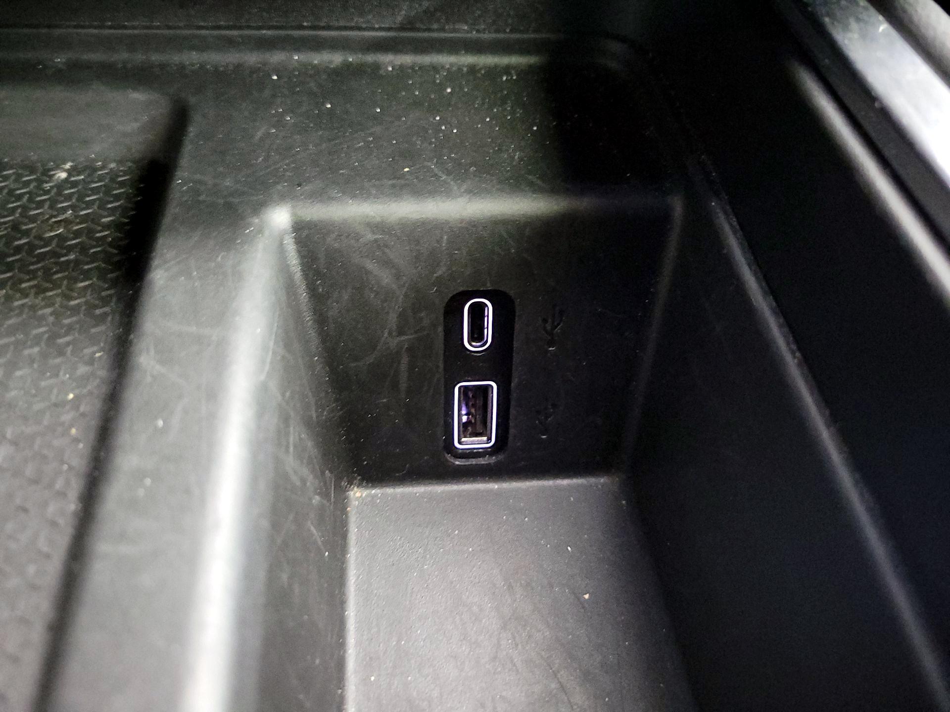 Thumbnail: 2025 GMC Acadia - 19