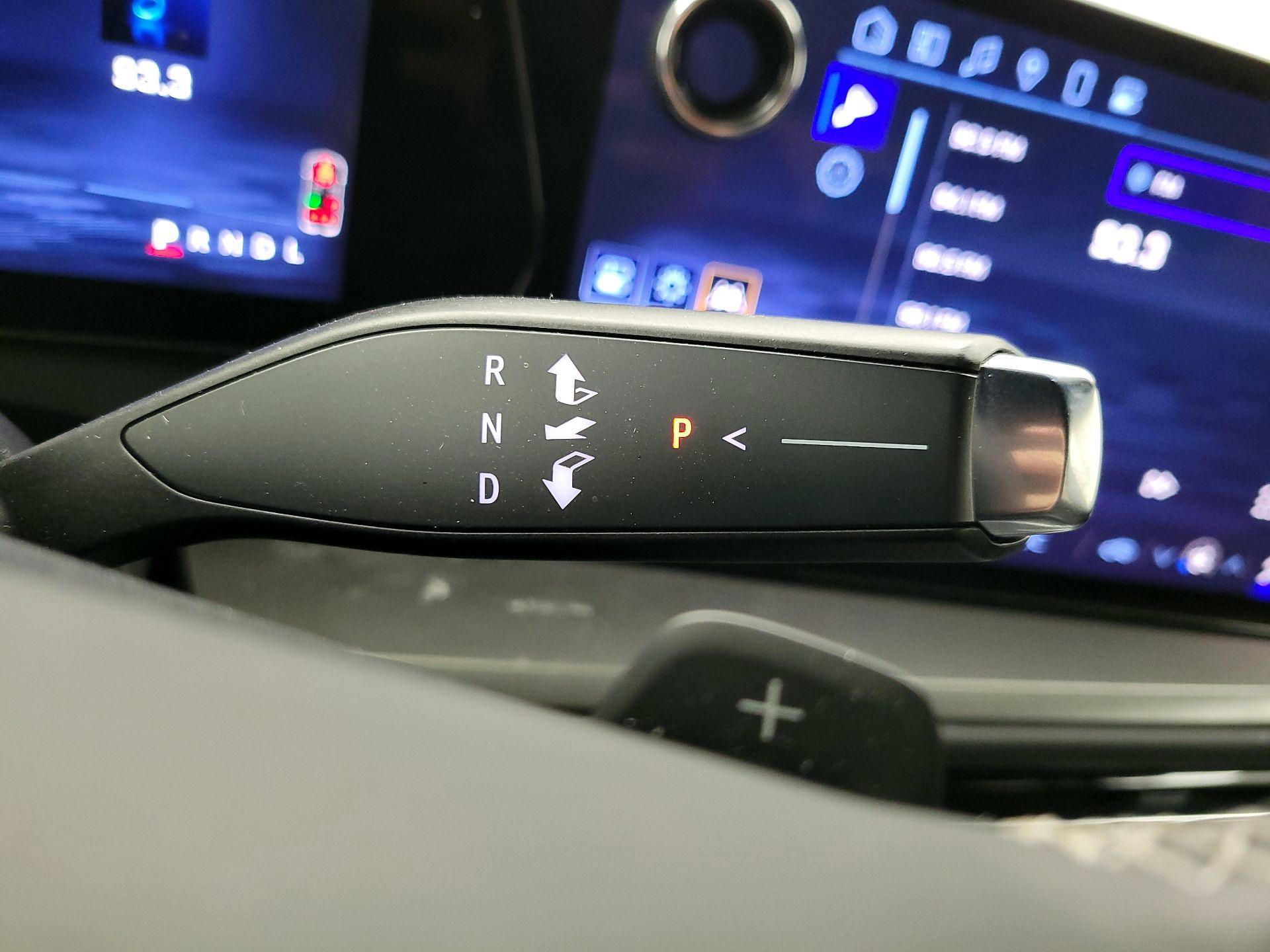 Thumbnail: 2025 Chevrolet Traverse - 18