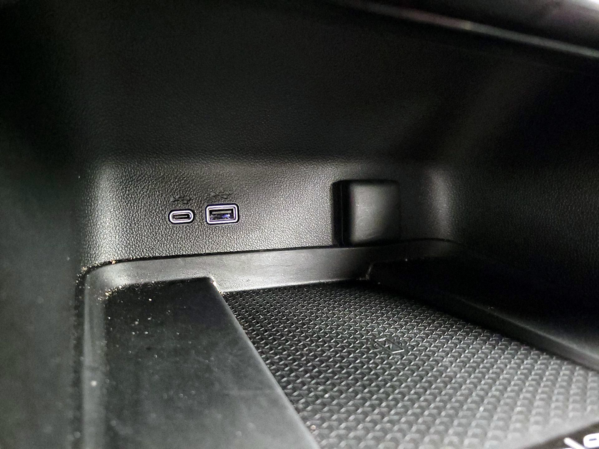 Thumbnail: 2025 Chevrolet Traverse - 19