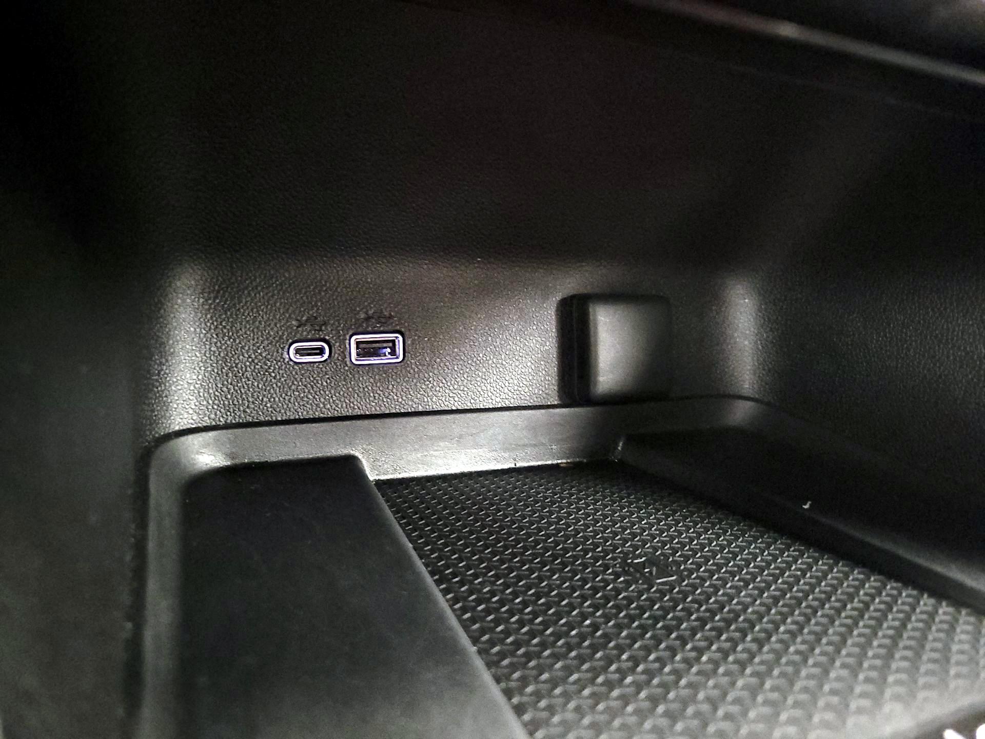 Thumbnail: 2025 Chevrolet Traverse - 18