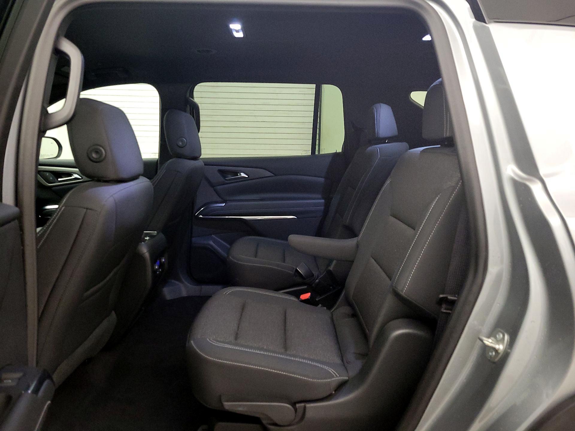 Thumbnail: 2025 Chevrolet Traverse - 19