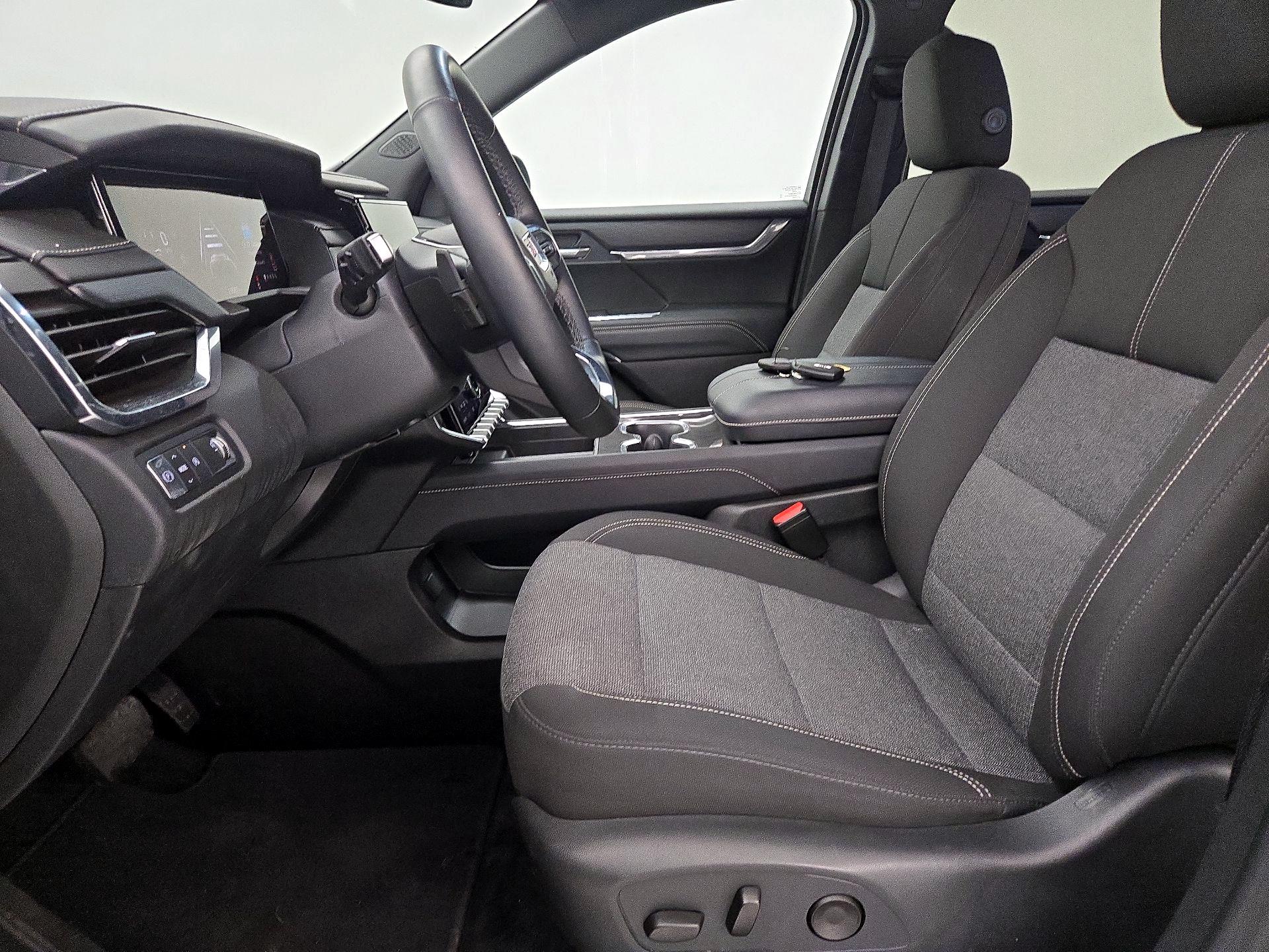 Thumbnail: 2025 GMC Acadia - 11