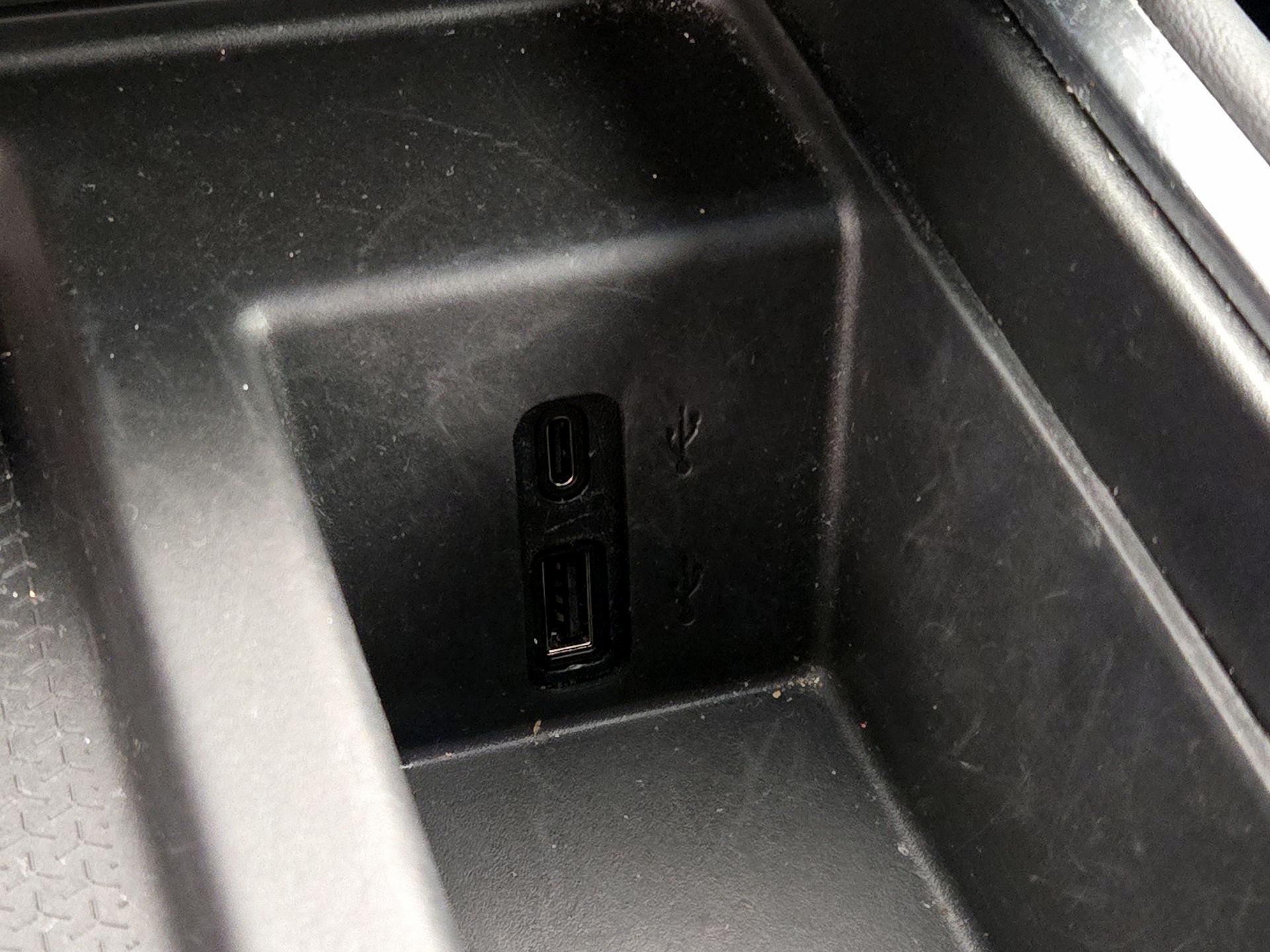 Thumbnail: 2025 GMC Acadia - 19