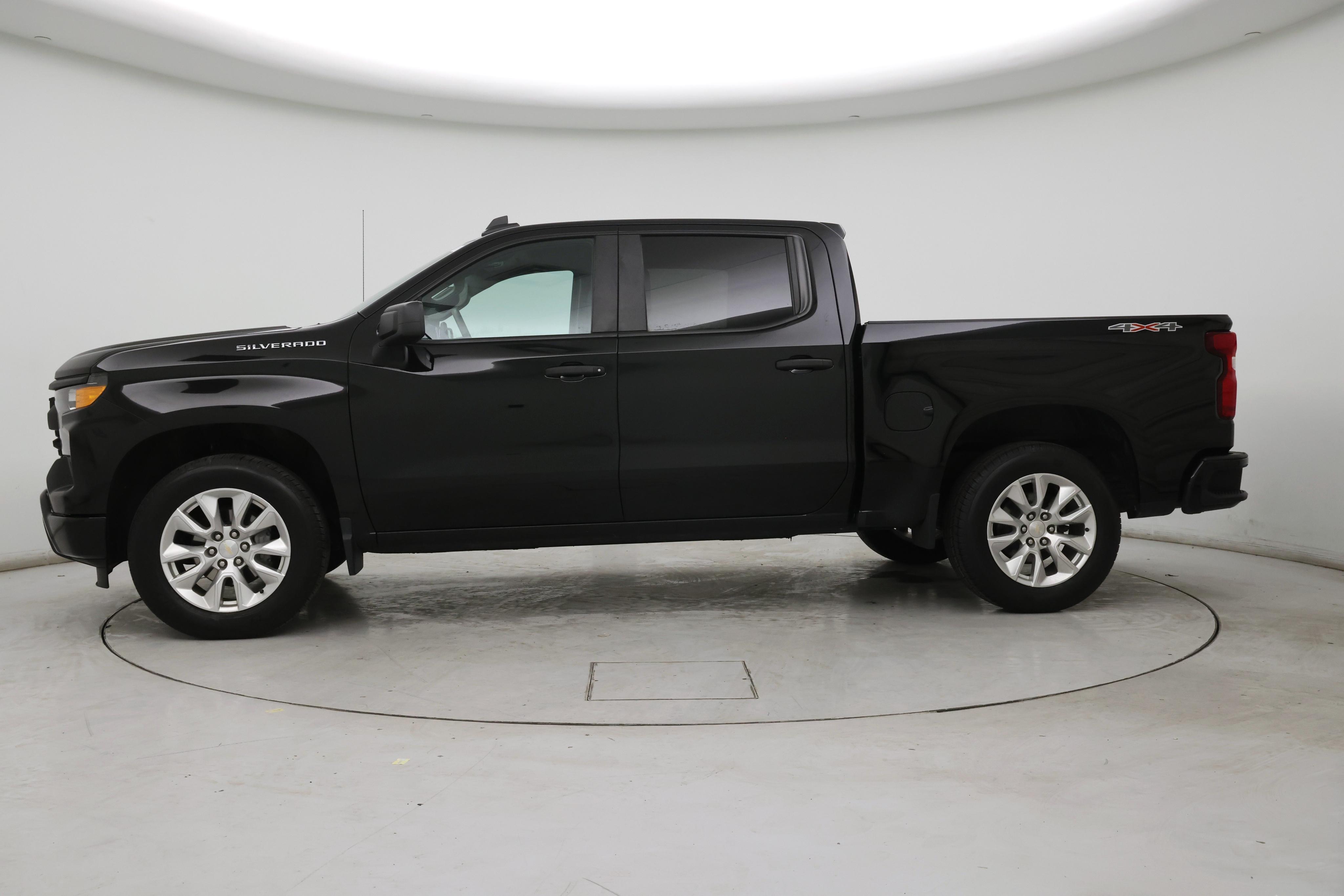 Thumbnail: 2023 Chevrolet Silverado 1500 - 3