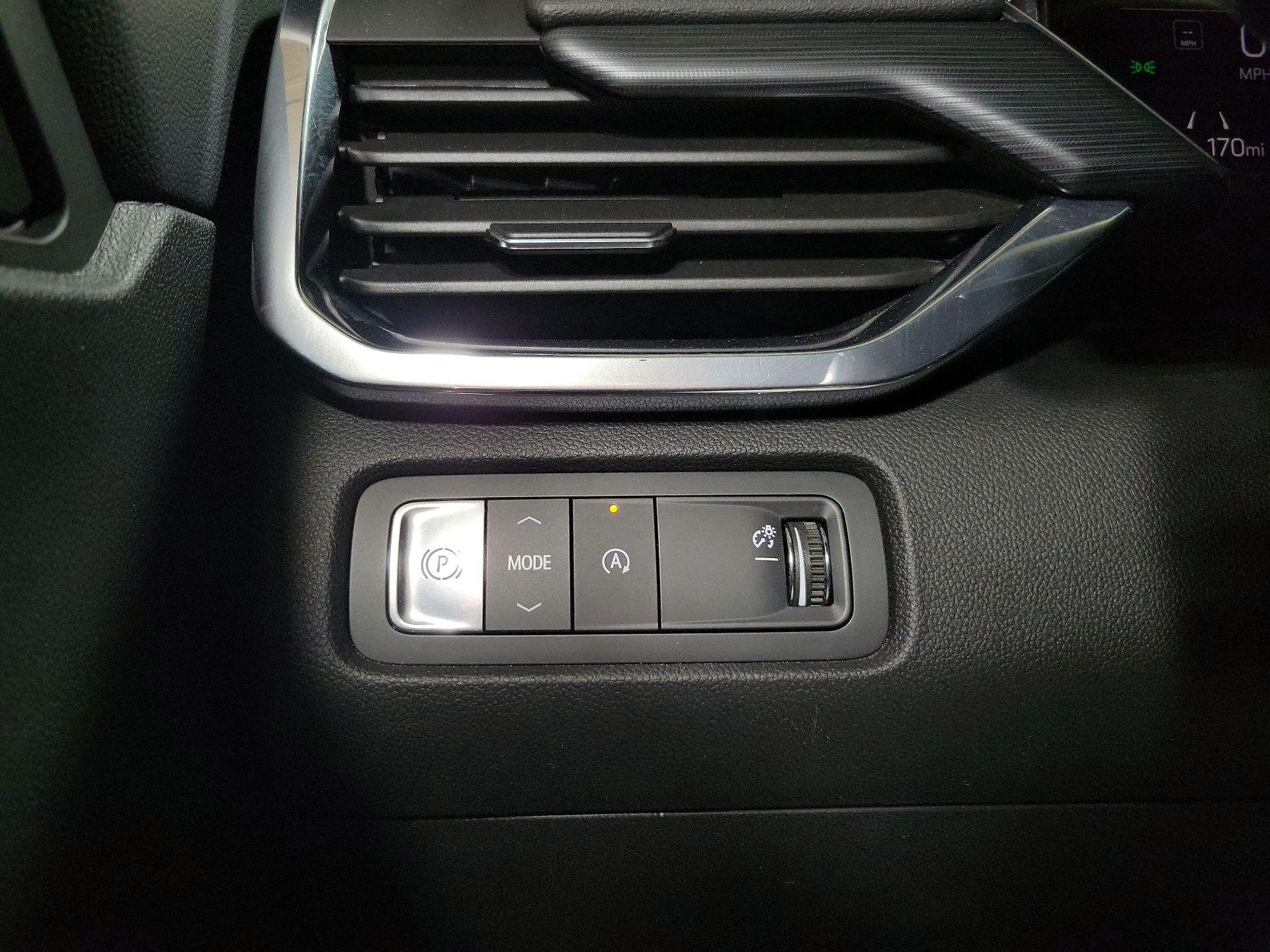 Thumbnail: 2025 GMC Acadia - 13