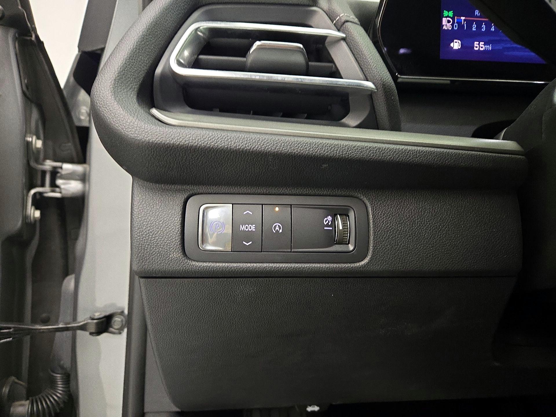 Thumbnail: 2025 Chevrolet Traverse - 13