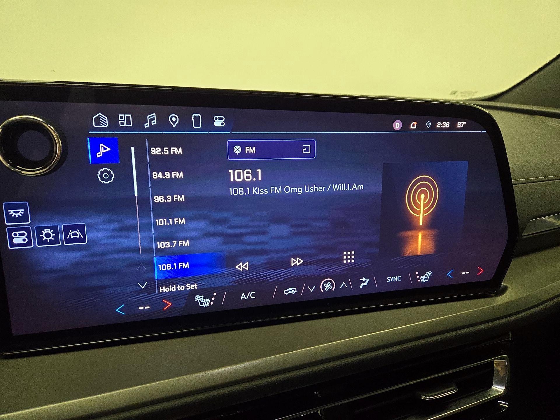 Thumbnail: 2025 Chevrolet Traverse - 15