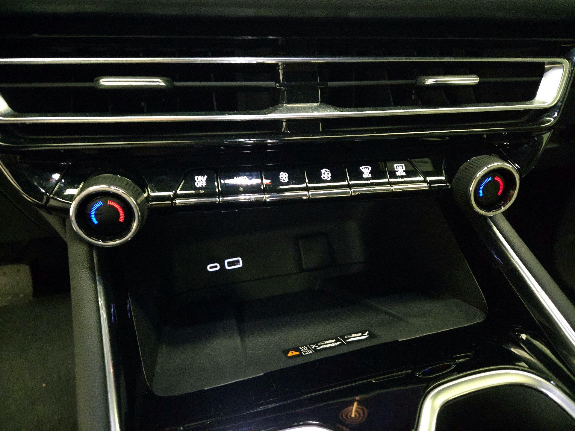 Thumbnail: 2025 Chevrolet Traverse - 16