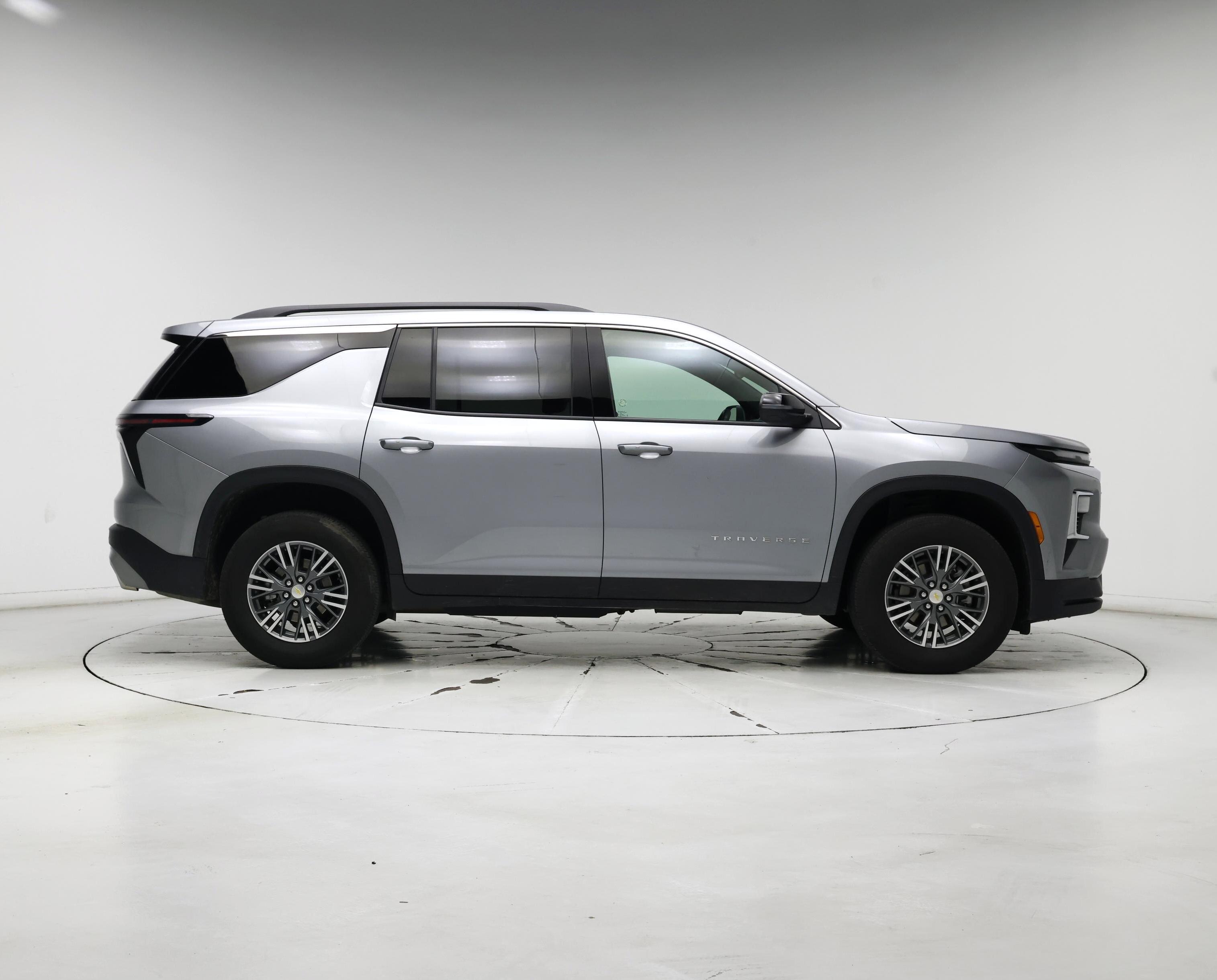 Thumbnail: 2025 Chevrolet Traverse - 7