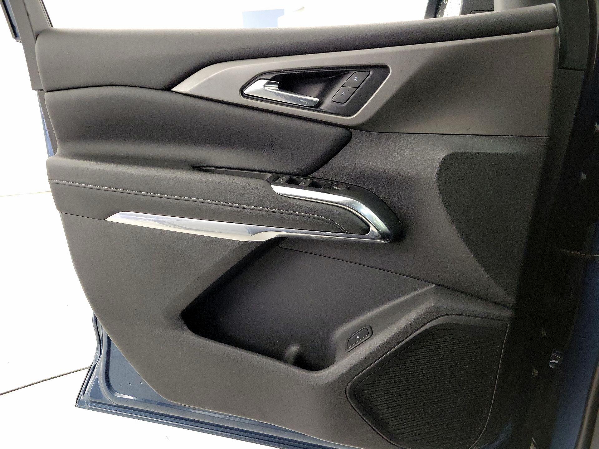 Thumbnail: 2025 Chevrolet Traverse - 12